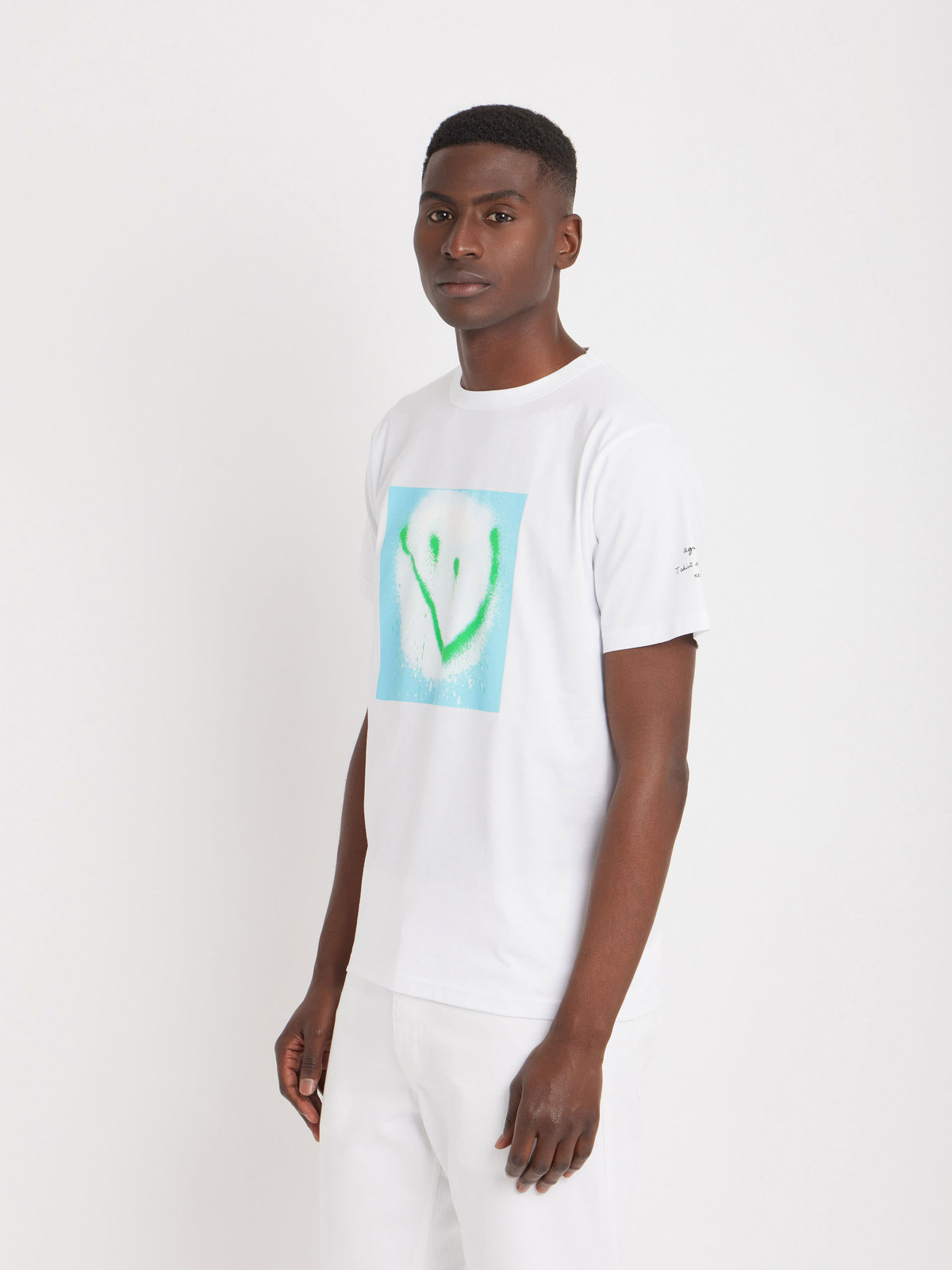 HOMME メンズ メンズ オーガニックコットン プリント 半袖 アーティスト Tシャツ ”KATSU” ホワイト