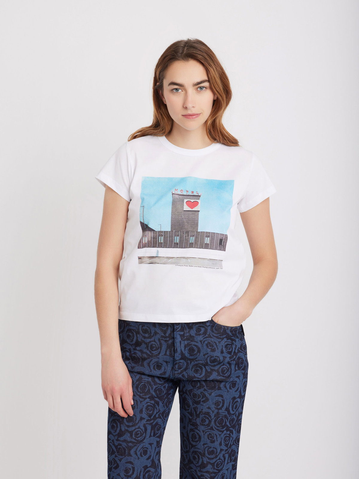 FEMME ウィメンズ コットン プリント 半袖 アーティスト Tシャツ ”Francois Prost” ホワイト