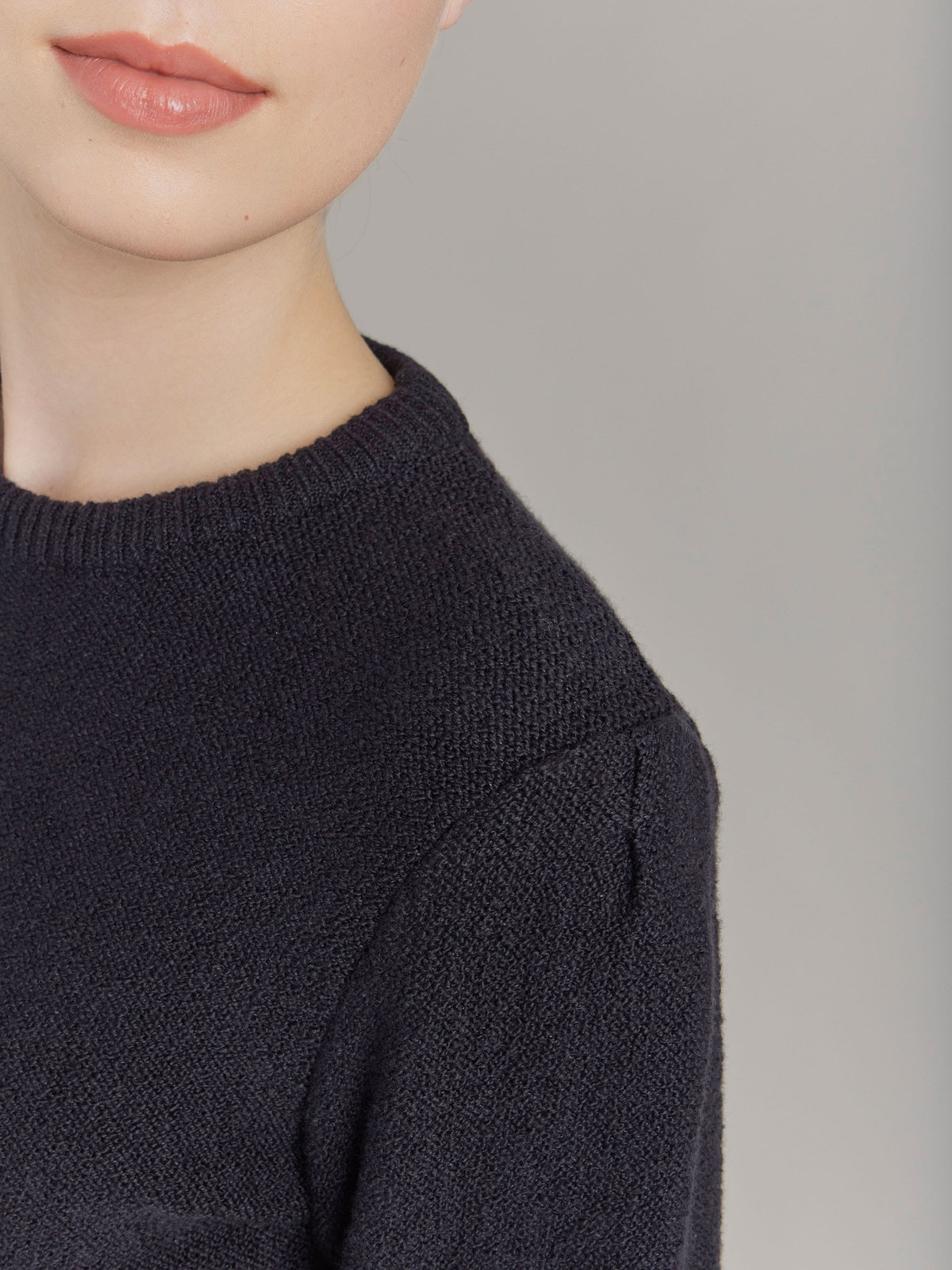 FEMME ウィメンズ 【Outlet】LU49 PULLOVER プルオーバー ブラック