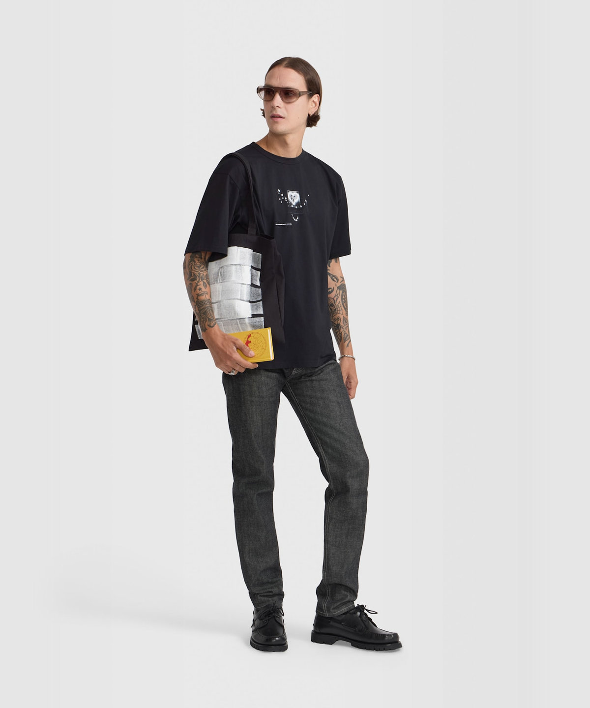 HOMME メンズ メンズ プリント コットン 半袖 アーティスト Tシャツ "Roberto Martinez" ブラック