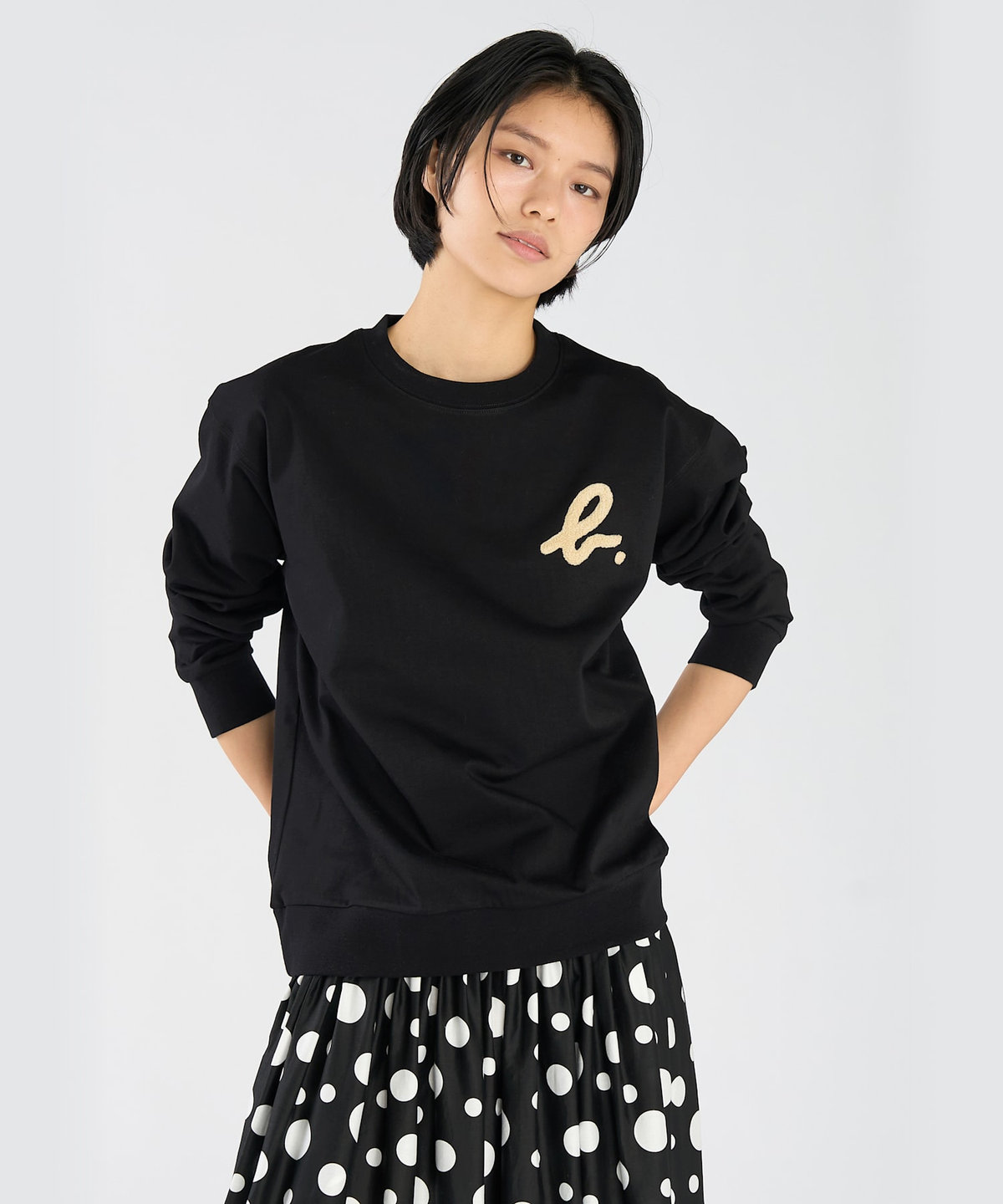 FEMME ウィメンズ "b."ロゴ コットン 長袖 スウェット ブラック