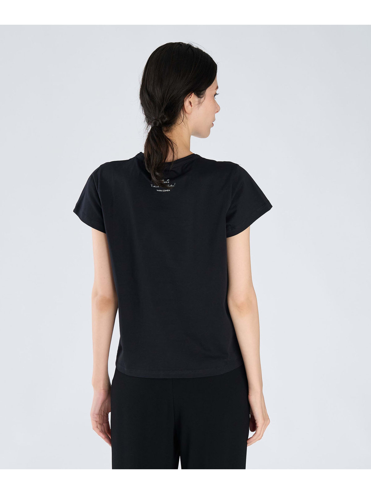 FEMME ウィメンズ コットン フォトプリント 半袖 アーティスト Tシャツ ”Mark Cohen” ブラック