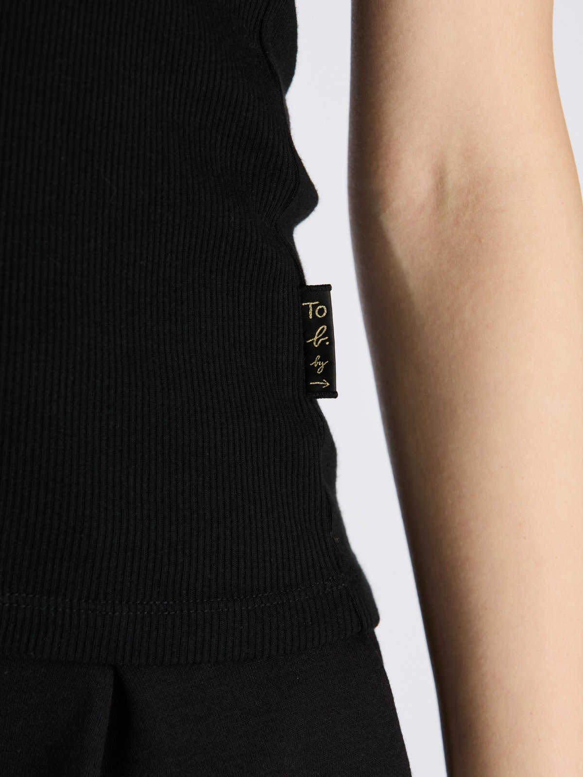 To b. by agnès b. リブ タンクトップ ブラック