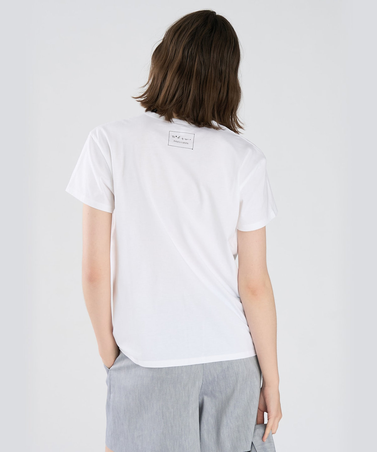 To b. by agnès b. Blooms in Dots(Tulip) オーガニックコットン 半袖 アーティスト Tシャツ ホワイト