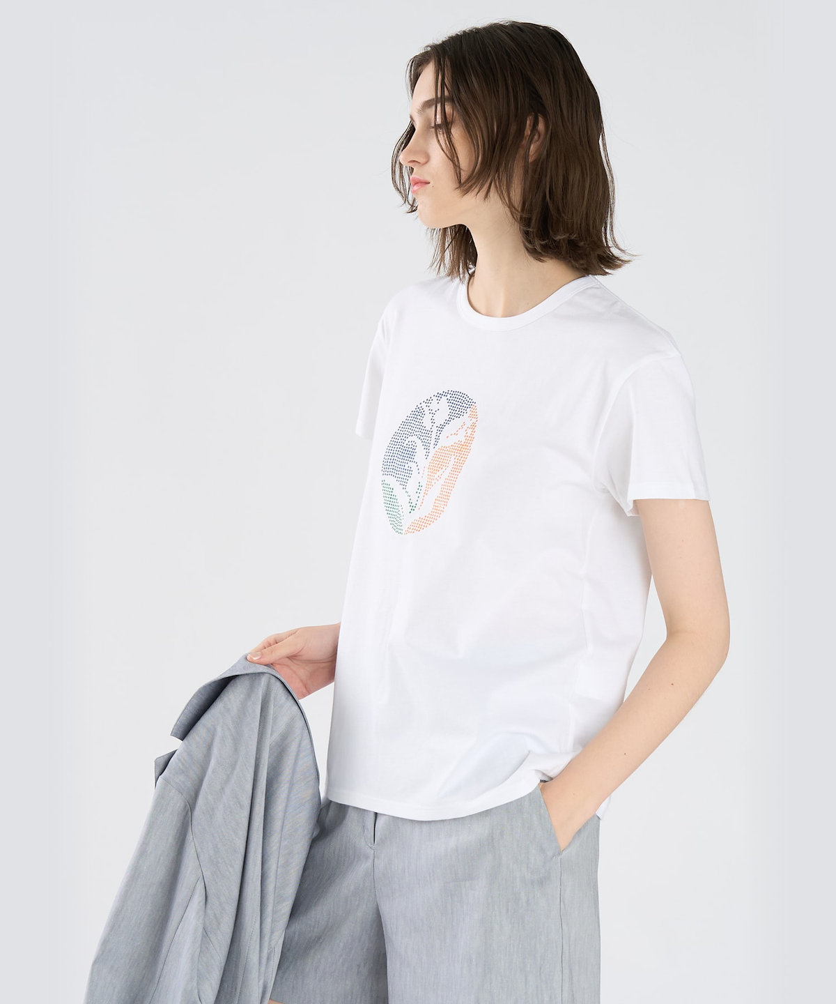To b. by agnès b. Blooms in Dots(Tulip) オーガニックコットン 半袖 アーティスト Tシャツ ホワイト