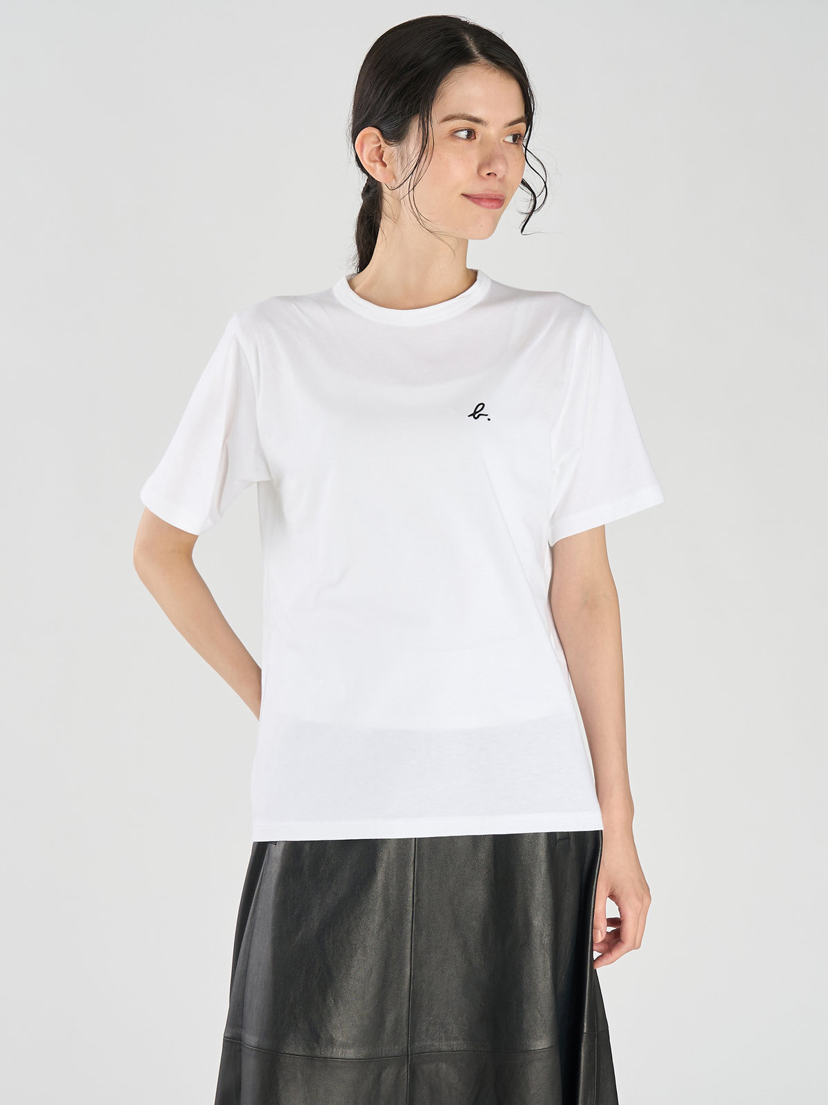 FEMME ウィメンズ "b" ロゴ 刺繍 コットン 半袖 Tシャツ "b. style" ホワイト