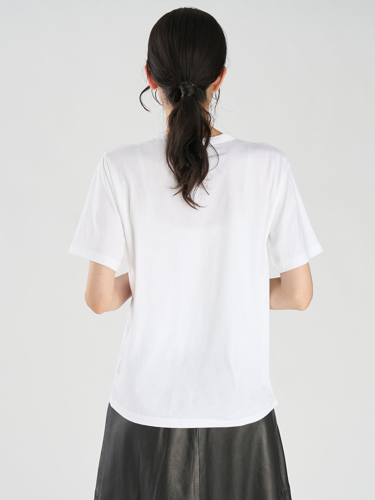FEMME ウィメンズ "b" ロゴ 刺繍 コットン 半袖 Tシャツ "b. style" ホワイト