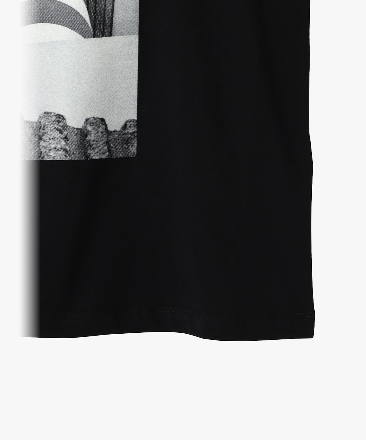 FEMME ウィメンズ コットン 長袖 アーティストTシャツ "Gouh" ブラック