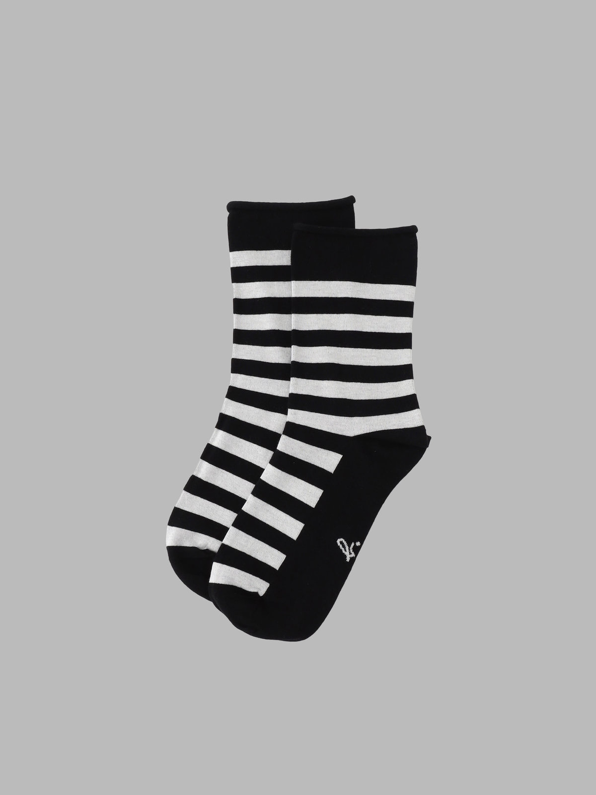 FEMME ウィメンズ 細ボーダー ソックス ブラック