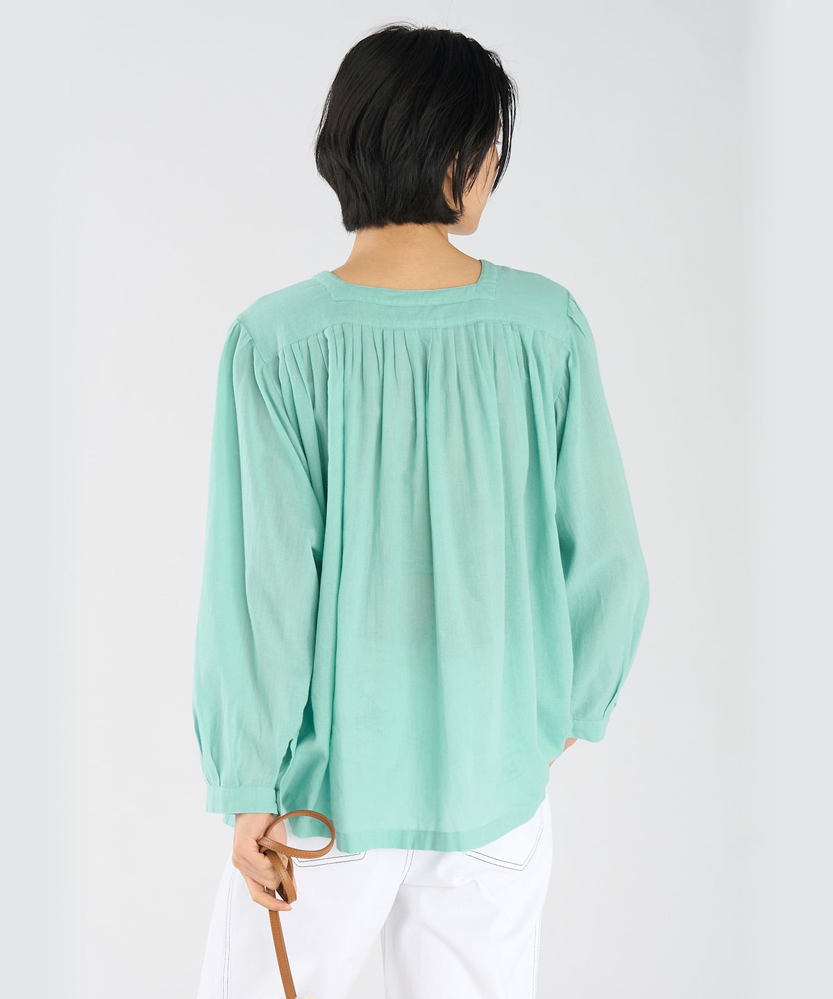 FEMME ウィメンズ ガーゼ調コットン スクエアネック 長袖 ブラウス "Angus" ライトグリーン