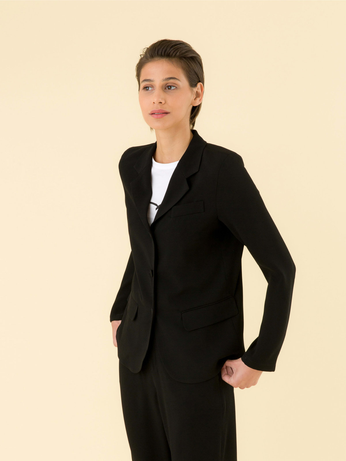 FEMME ウィメンズ ブラック トリアセテート クレープ テーラードジャケット ブラック