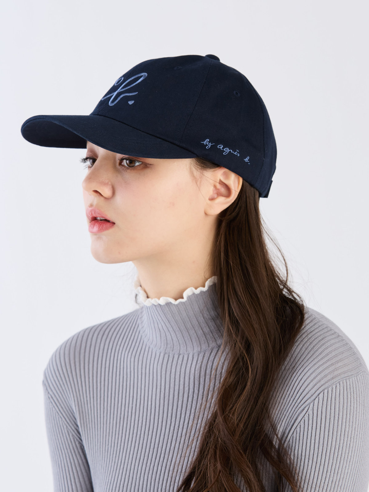 To b. by agnès b. ”To b.” ビッグロゴ 刺繍 キャップ ネイビー