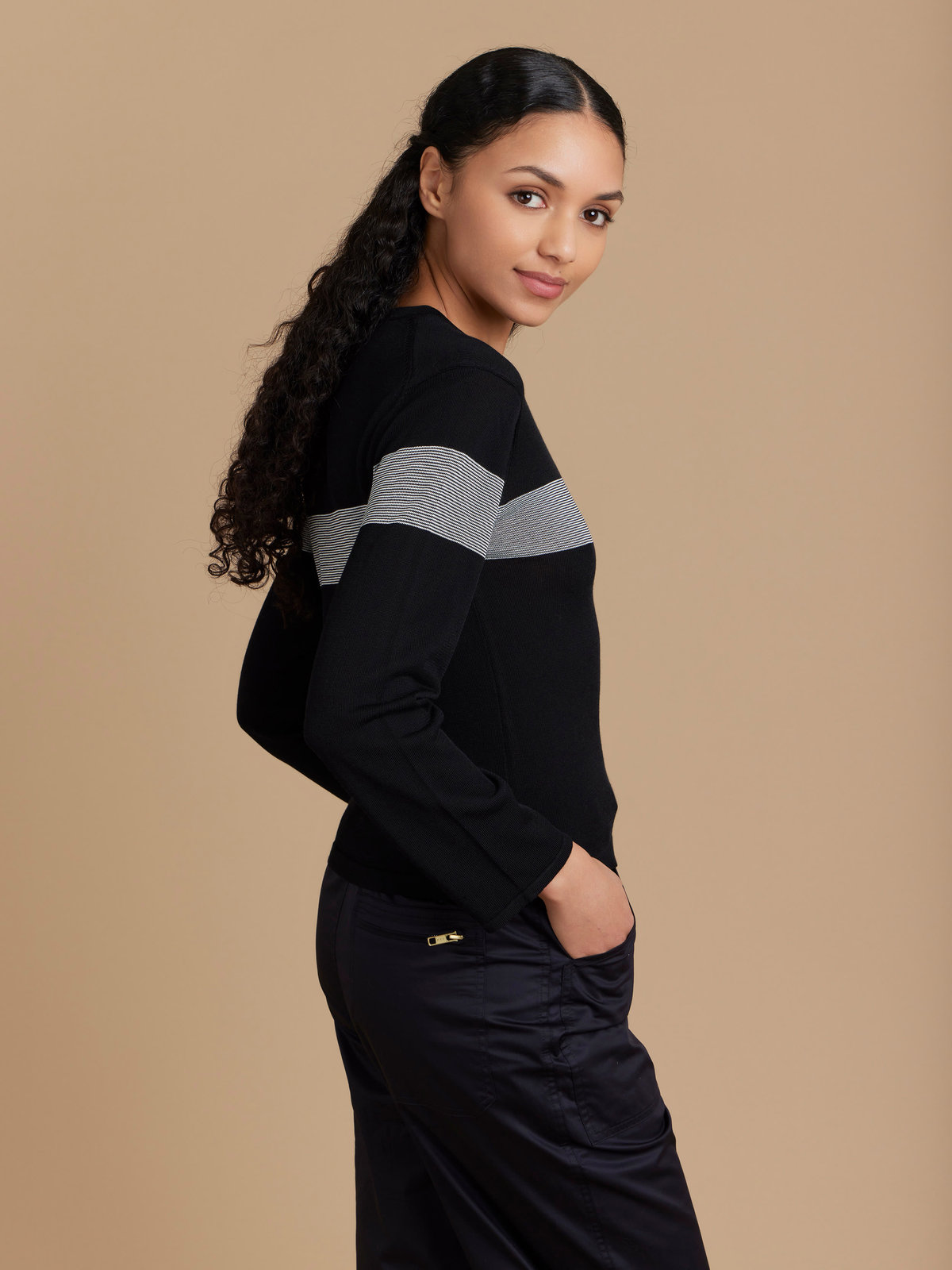 FEMME ウィメンズ 【Outlet】LY74 PULLOVER プルオーバー ブラック