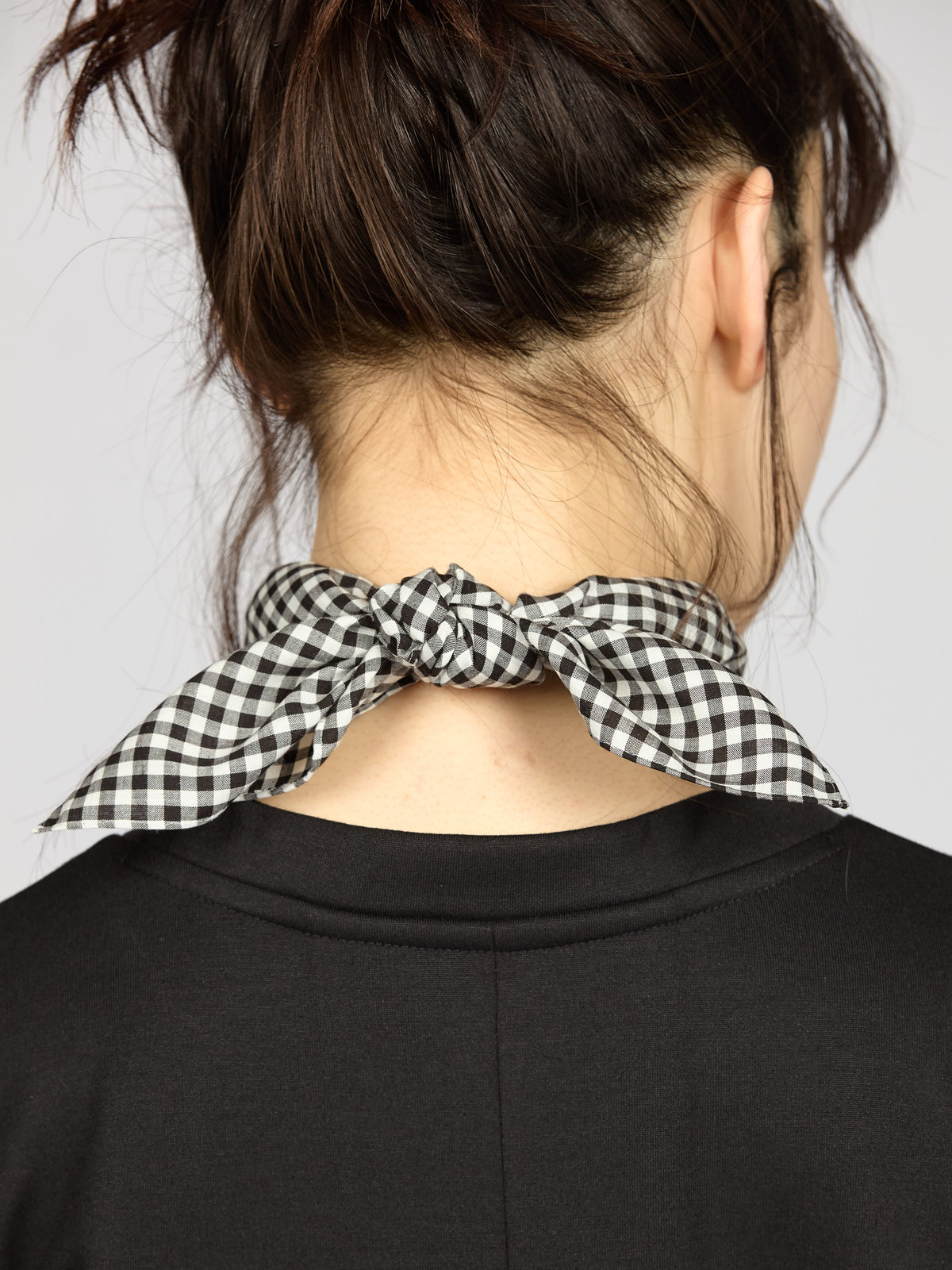 To b. by agnès b. ヴィシーチェック スカーフ ブラック