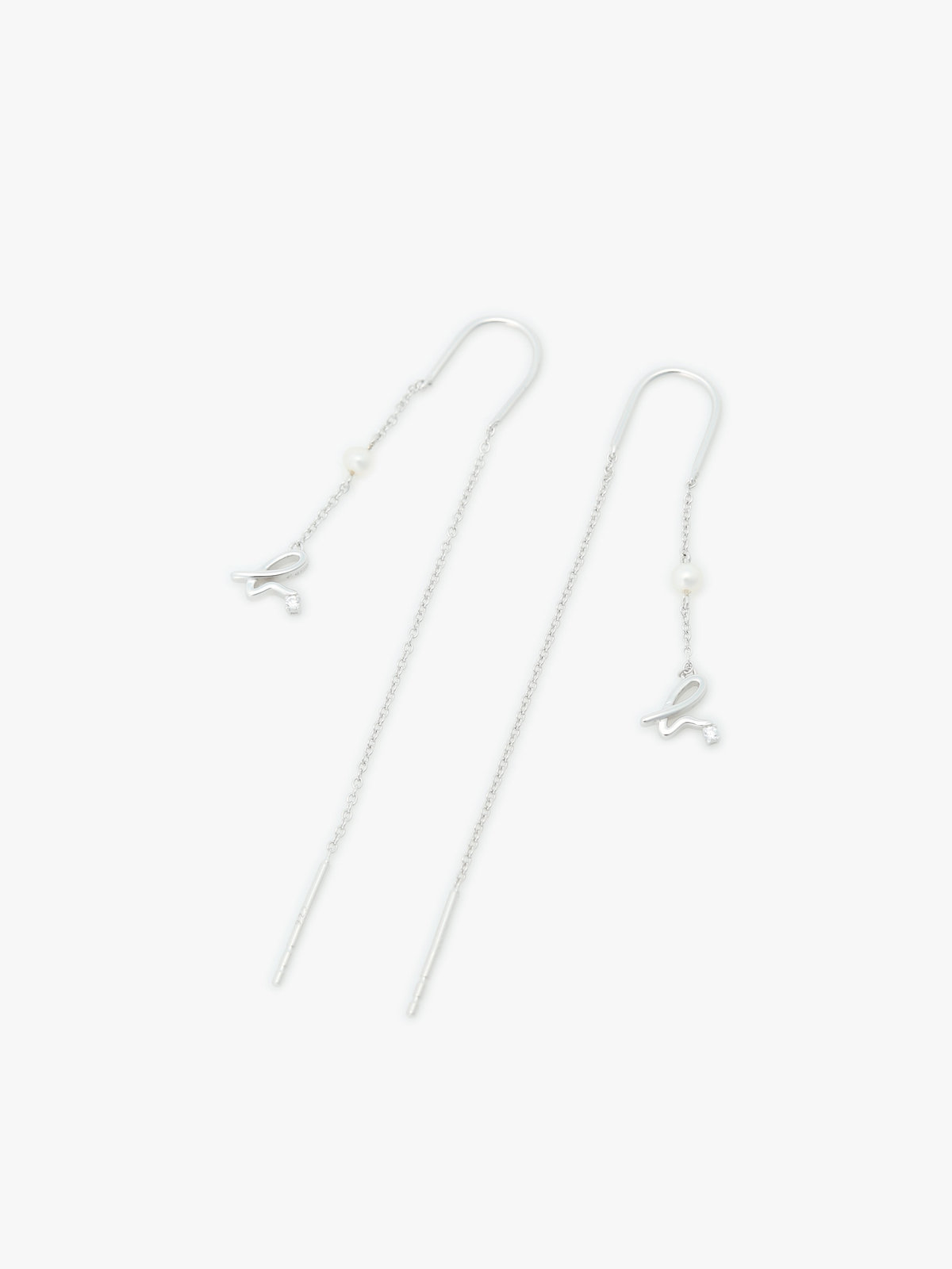 FEMME ウィメンズ 【Outlet】H925 "b." ロゴ ピアス "Iconic - thin and tiny" シルバー