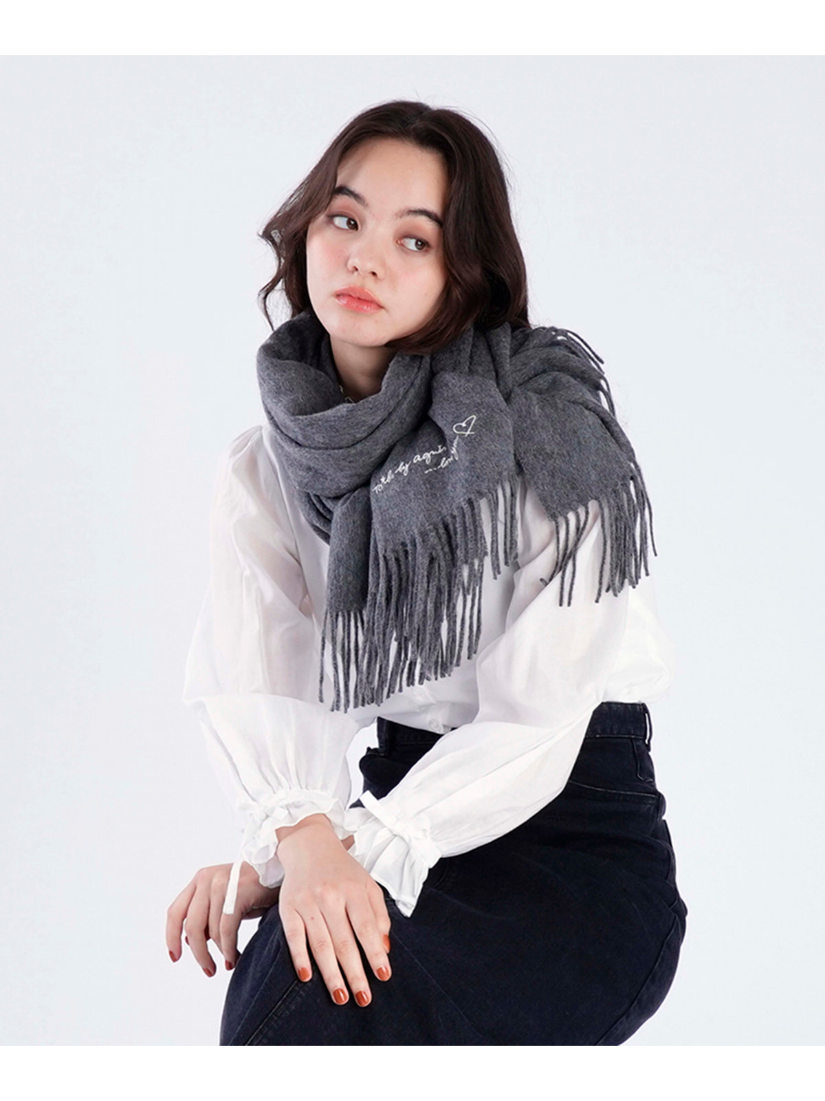 To b. by agnès b. ロゴ刺繍 ウール カシミア マフラー グレー