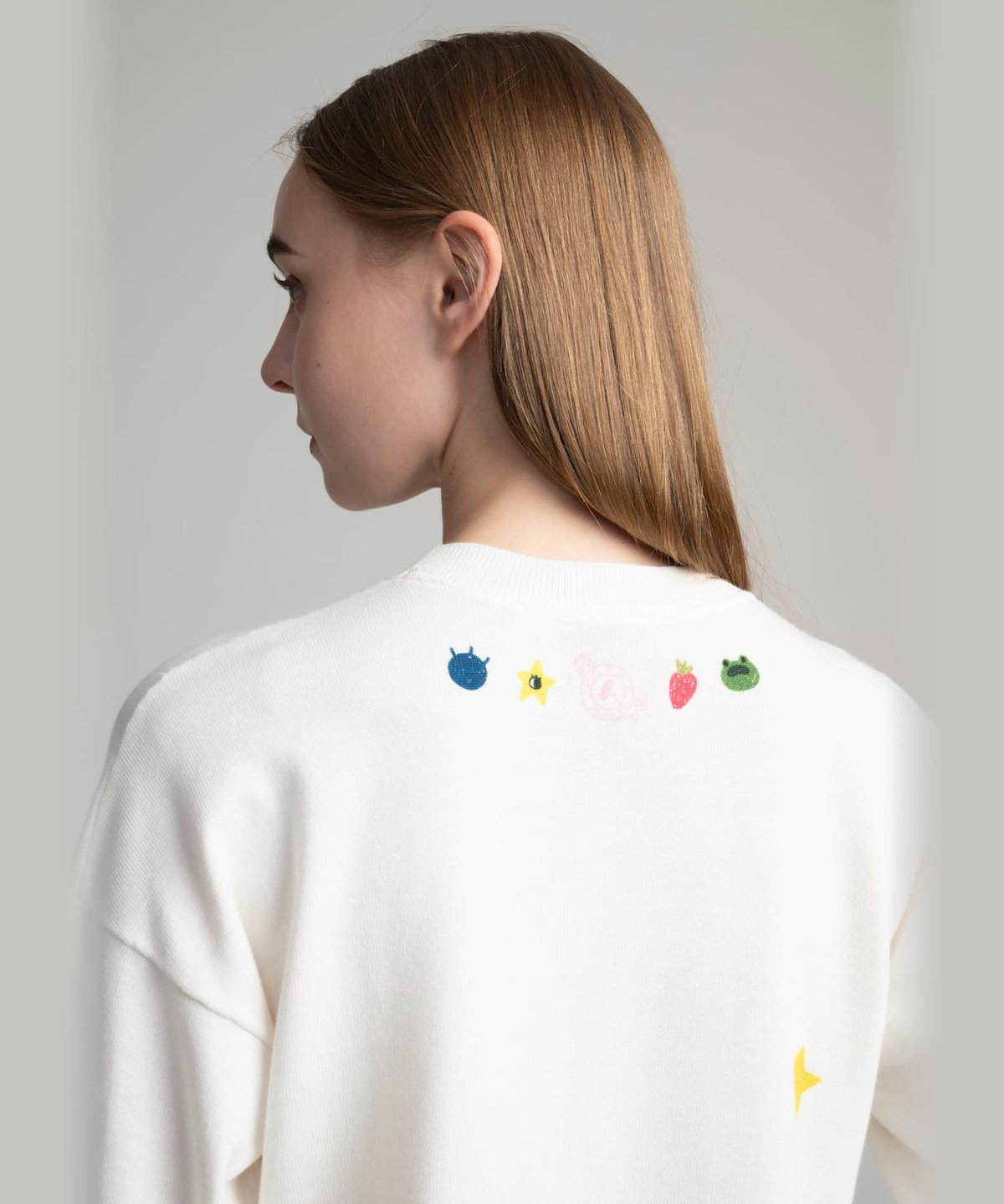 FEMME ウィメンズ SPORT b. プリント コットン 長袖 ニット プルオーバー "Jessica Ng" ホワイト