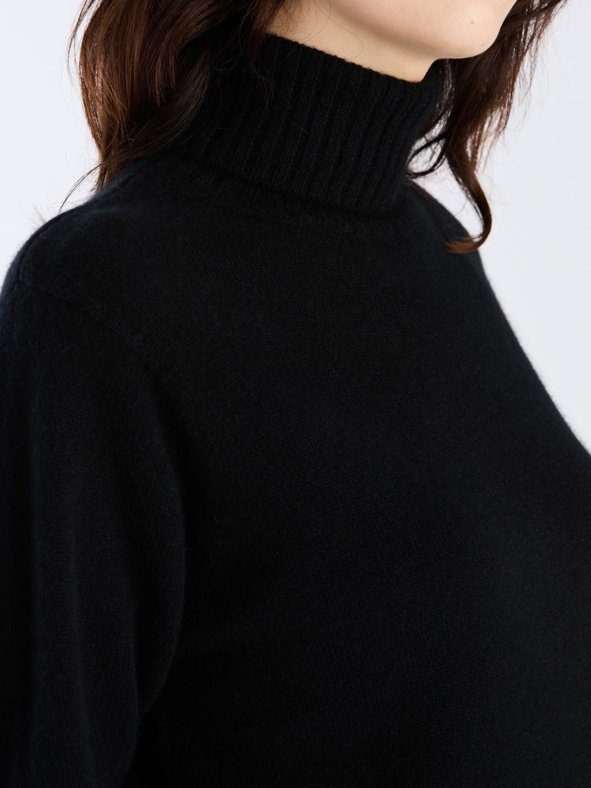 FEMME ウィメンズ カシミヤ タートルネック 長袖 ニット プルオーバー "Senga" ブラック