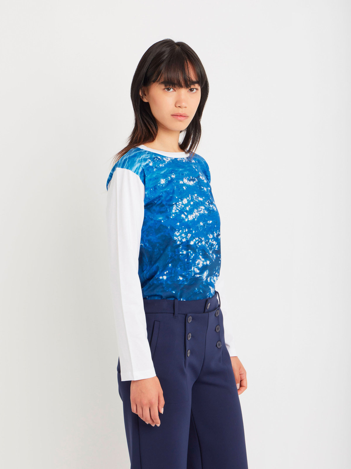 FEMME ウィメンズ フォトプリント コットン 長袖 Tシャツ ”Antibes” ブラック