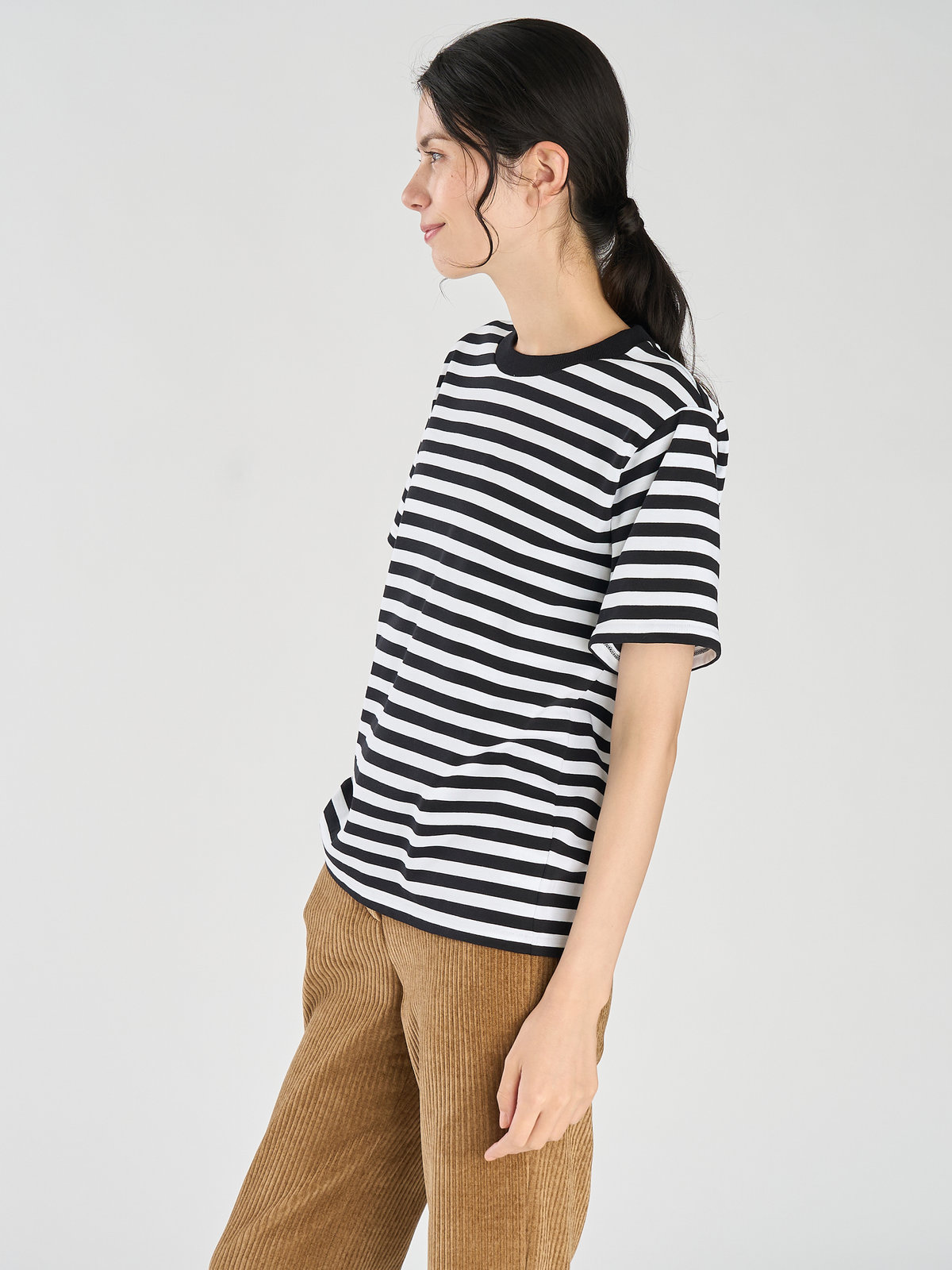 FEMME ウィメンズ 細ボーダー コットン 半袖 Tシャツ "Christof" ホワイト×ブラック