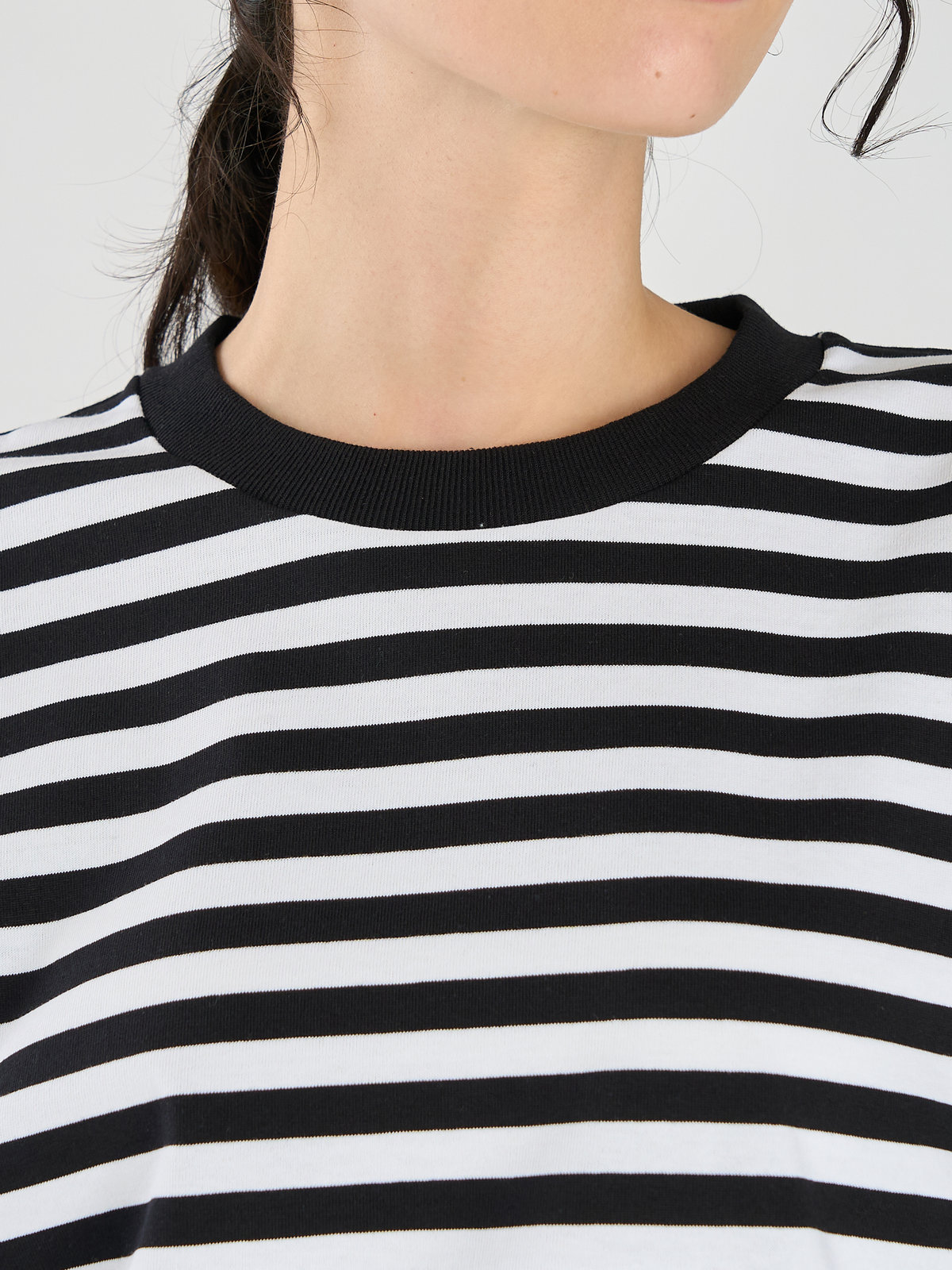 FEMME ウィメンズ 細ボーダー コットン 半袖 Tシャツ "Christof" ホワイト×ブラック