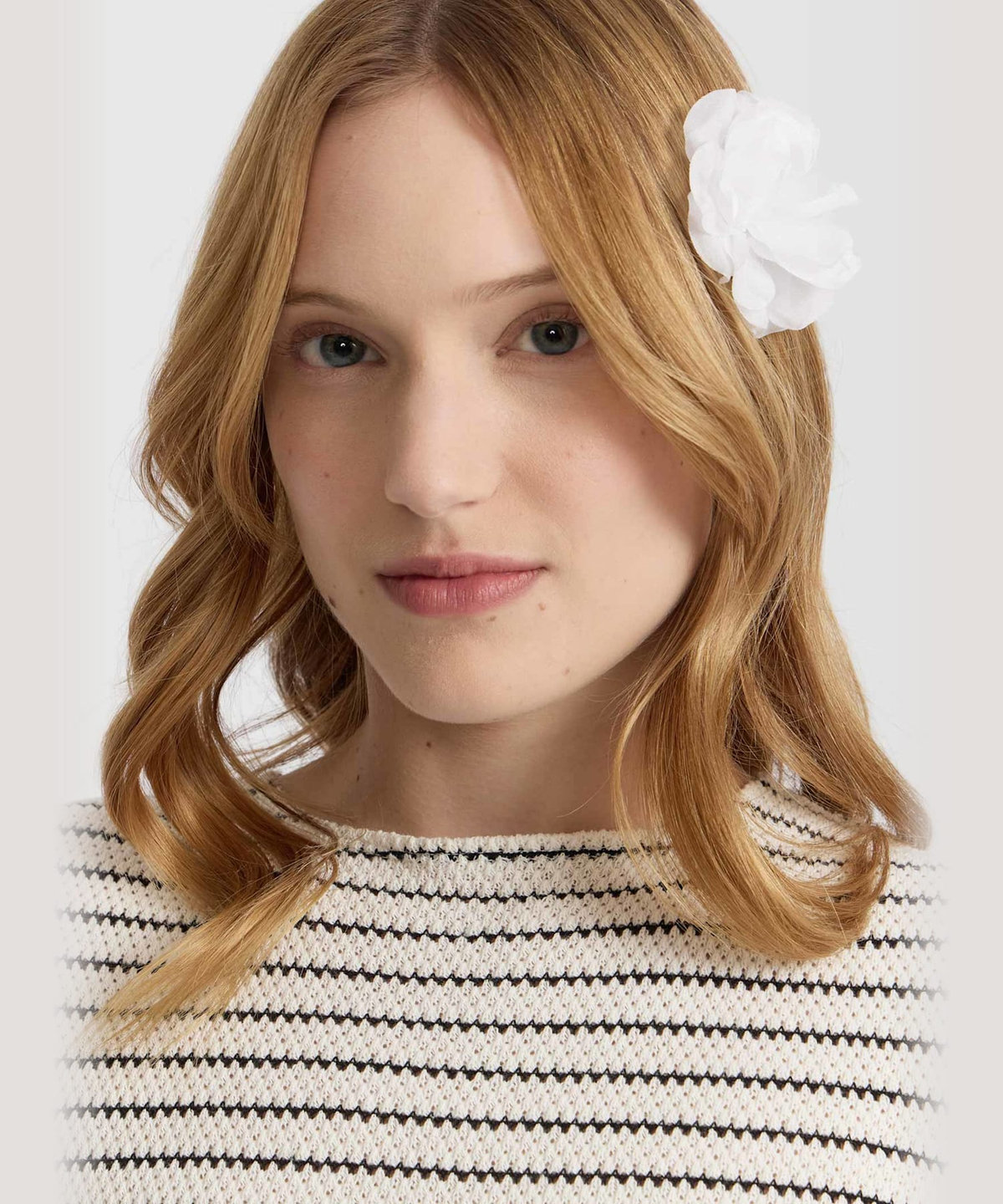 FEMME ウィメンズ ボーダー ラッセルニット編み ボートネック ノースリーブ トップス "Angelice" ホワイト系その他