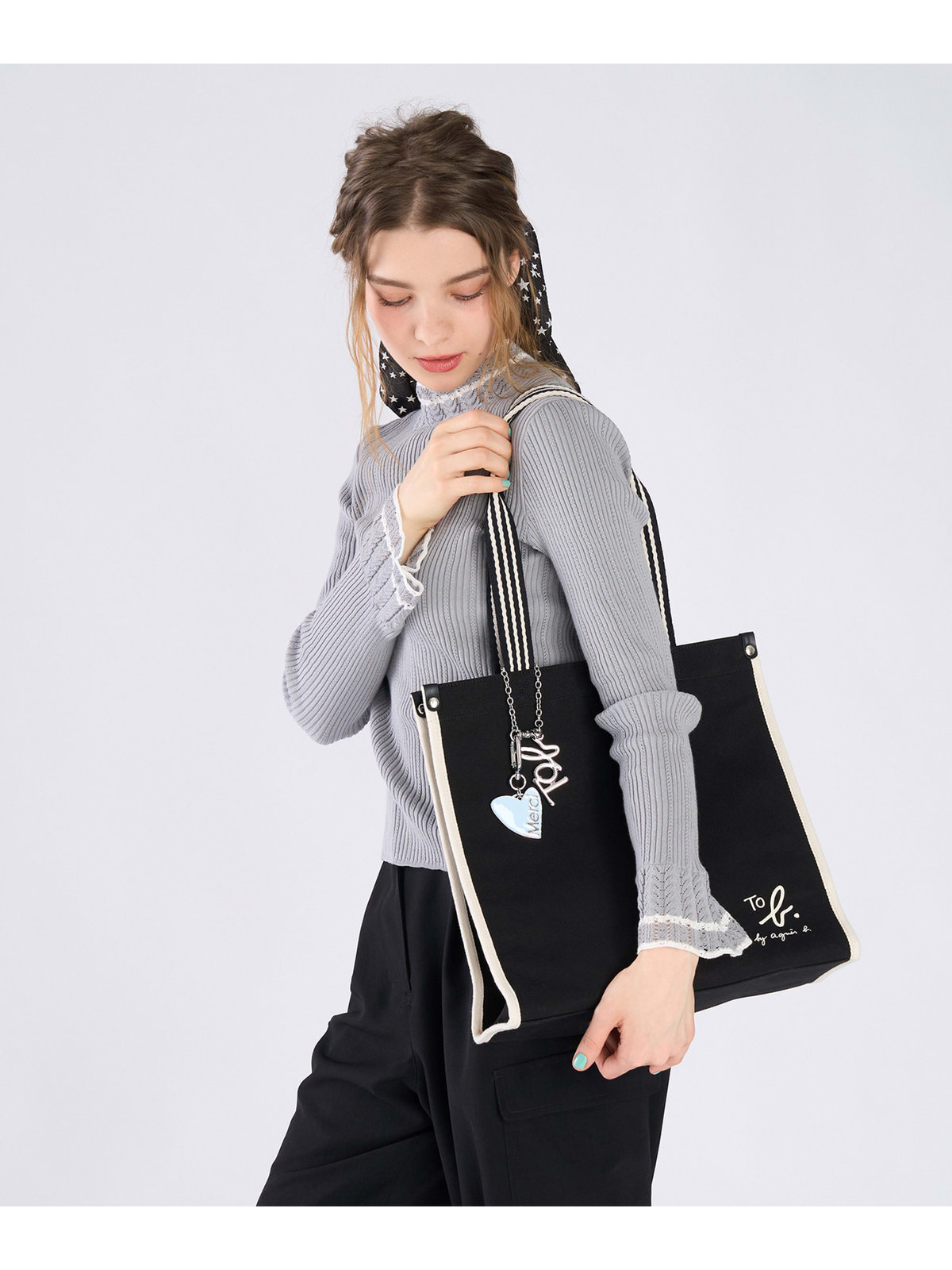 To b. by agnès b. WEB限定 ロゴ コットン スクエア トートバッグ ブラック