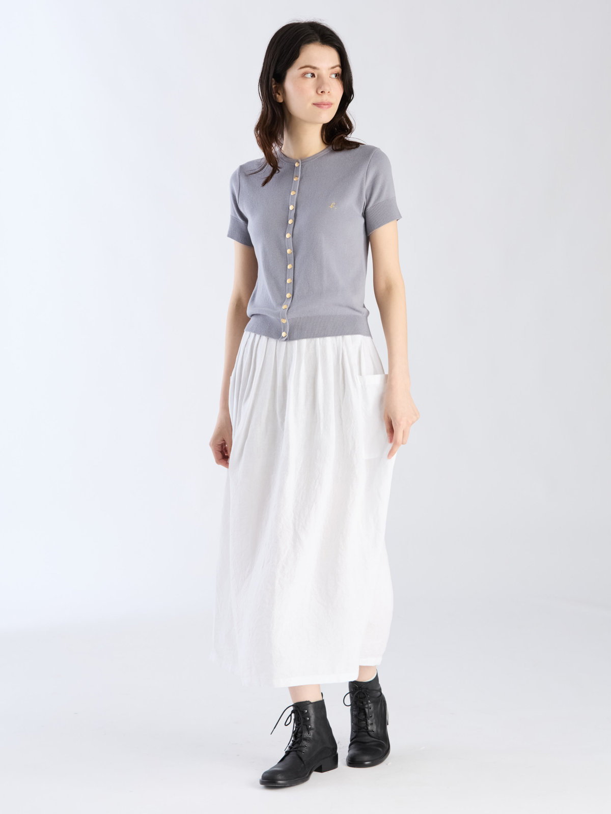 FEMME ウィメンズ "b."ロゴ刺繍 コットンニット 半袖 カーディガンプレッション "Swing" グレー