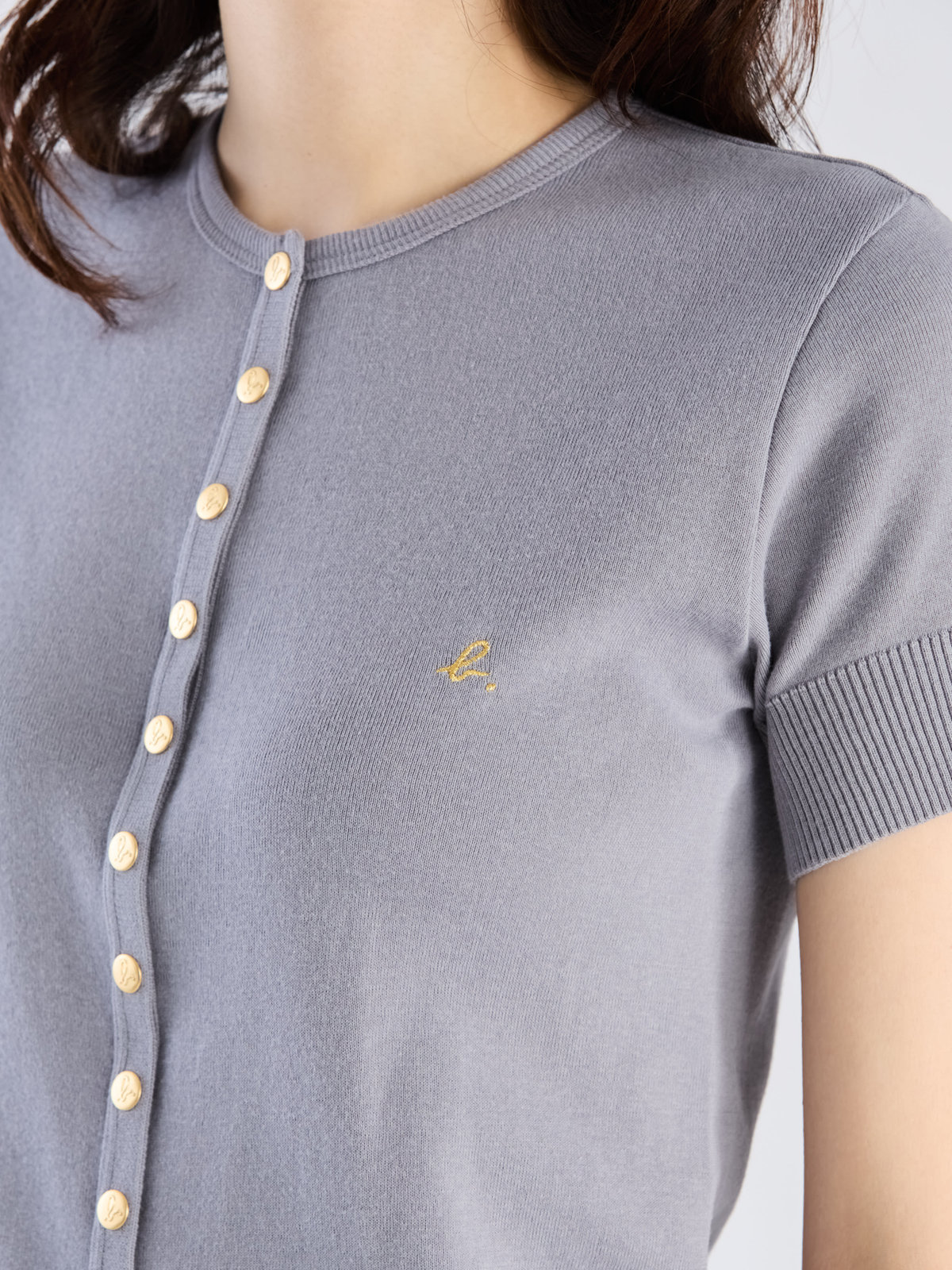 FEMME ウィメンズ "b."ロゴ刺繍 コットンニット 半袖 カーディガンプレッション "Swing" グレー