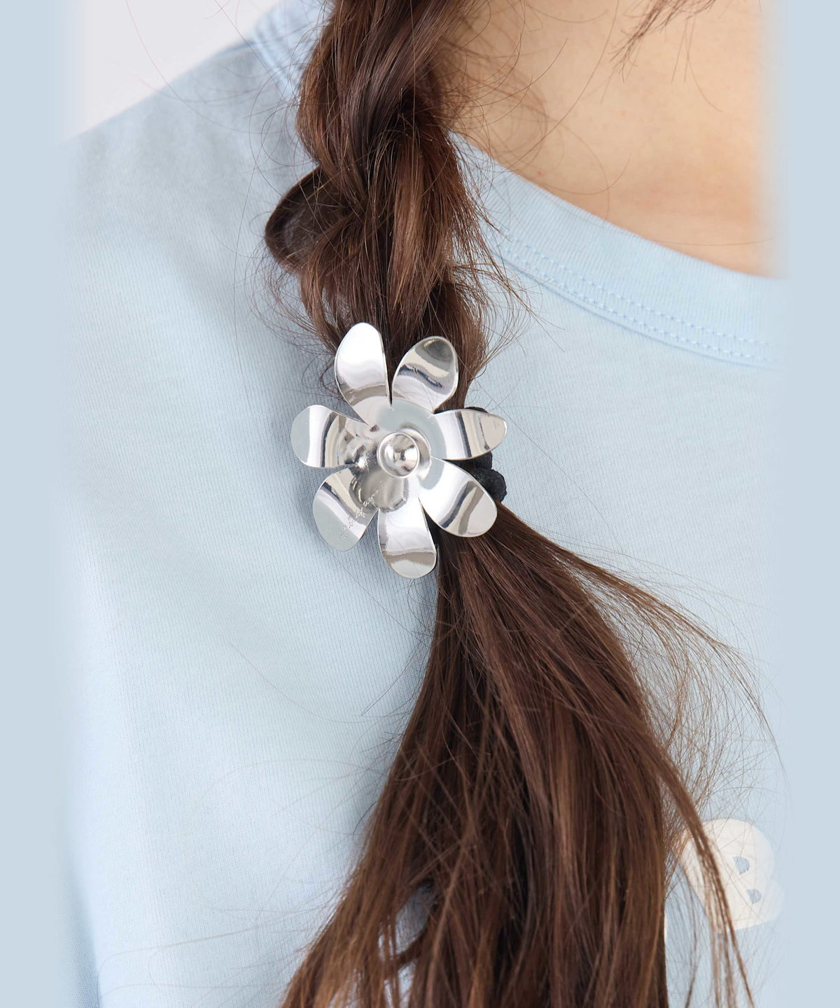 To b. by agnès b. フラワー ヘアタイ シルバー