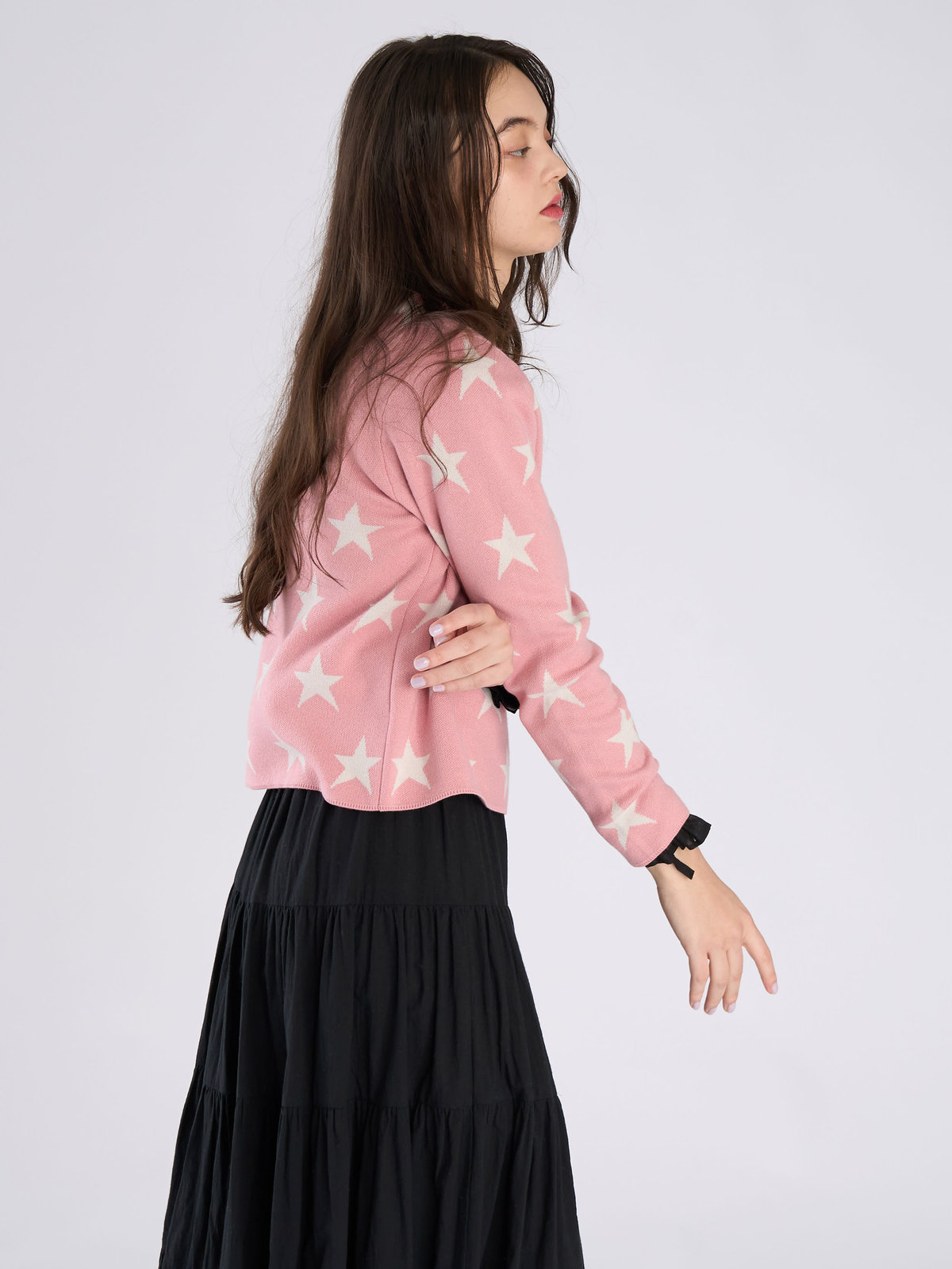 To b. by agnès b. ”To b.”ロゴ スター ジャカード ニット プルオーバー ピンク