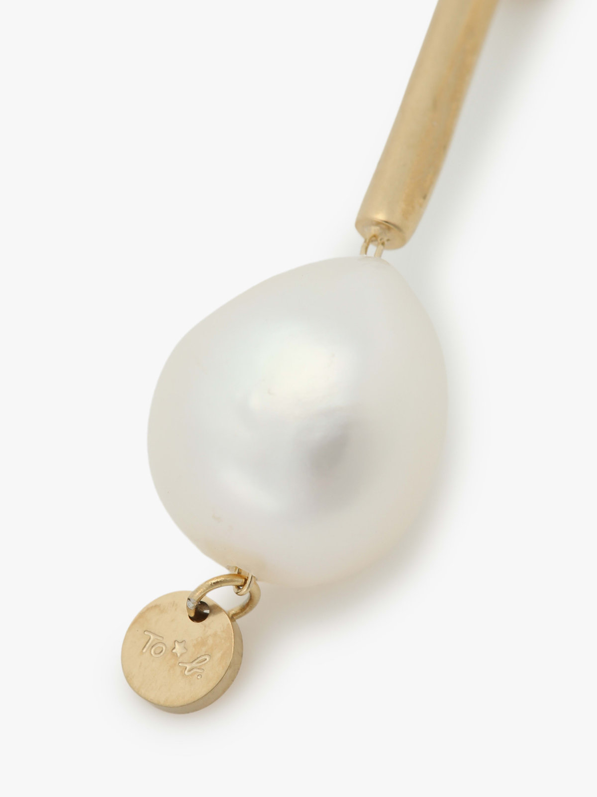 To b. by agnès b. 淡水パール ピアス ゴールド