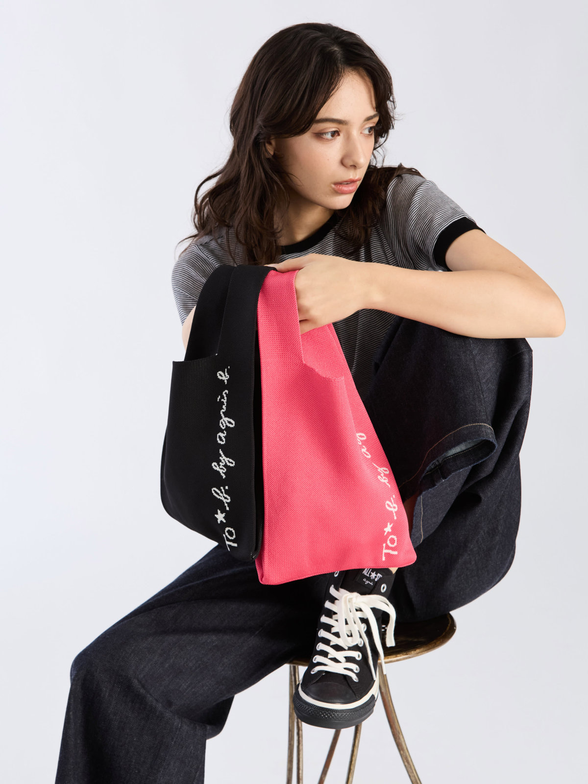 To b. by agnès b. ニット ロゴトートバッグ ブラック