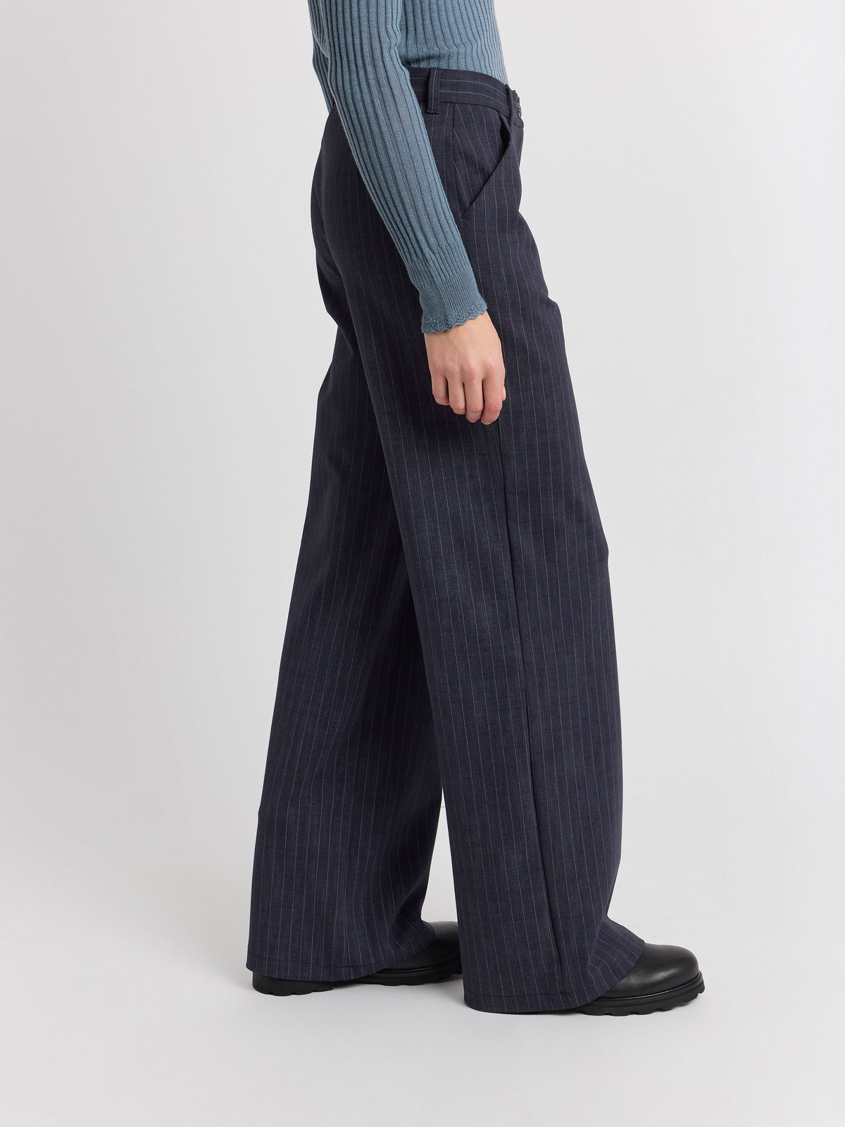 FEMME ウィメンズ ピンストライプ ワイド パンツ ”Polisson” ブルー系その他