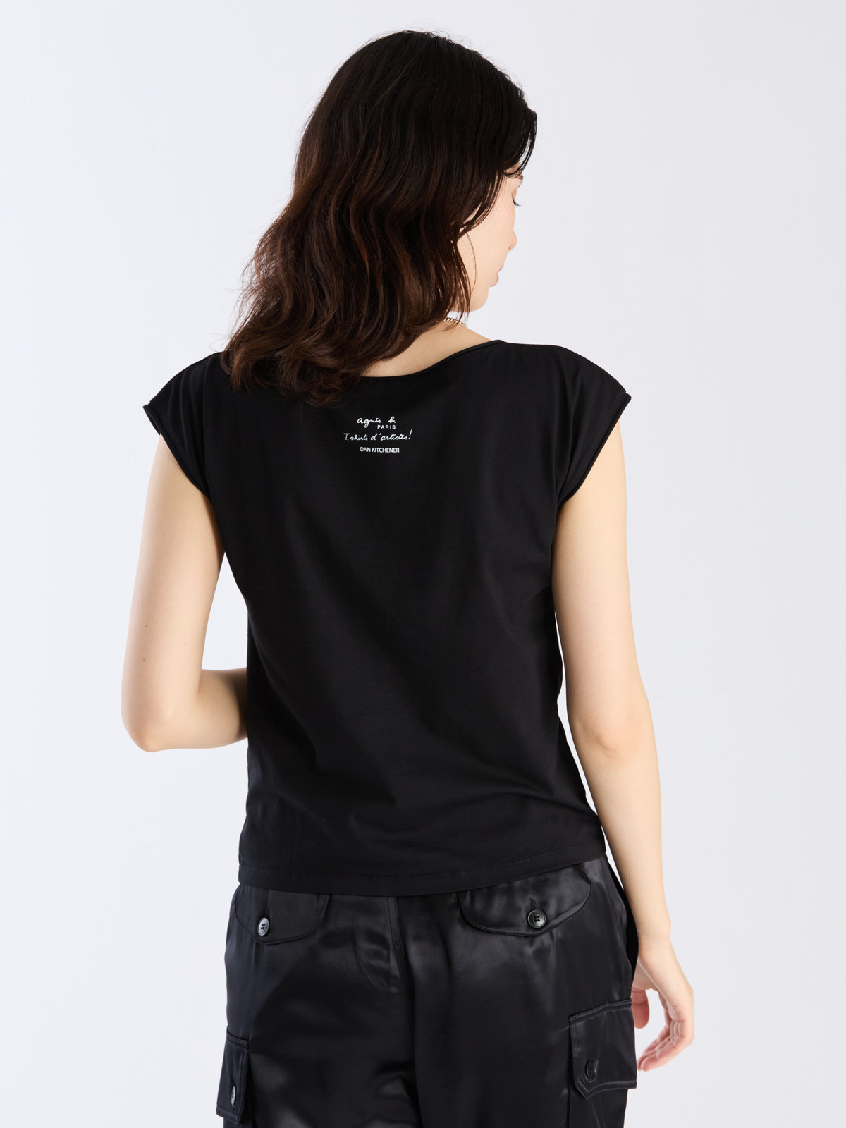FEMME ウィメンズ 【Outlet】SEU8 TS FRAGILE アーティストTシャツ Dan Kitchener ブラック