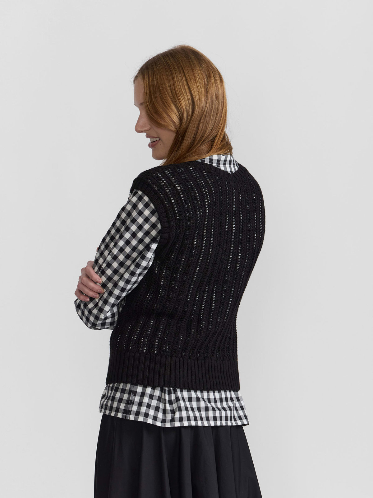 FEMME ウィメンズ コットン Vネック ノースリーブ ニット プルオーバー ”Capucine” ブラック