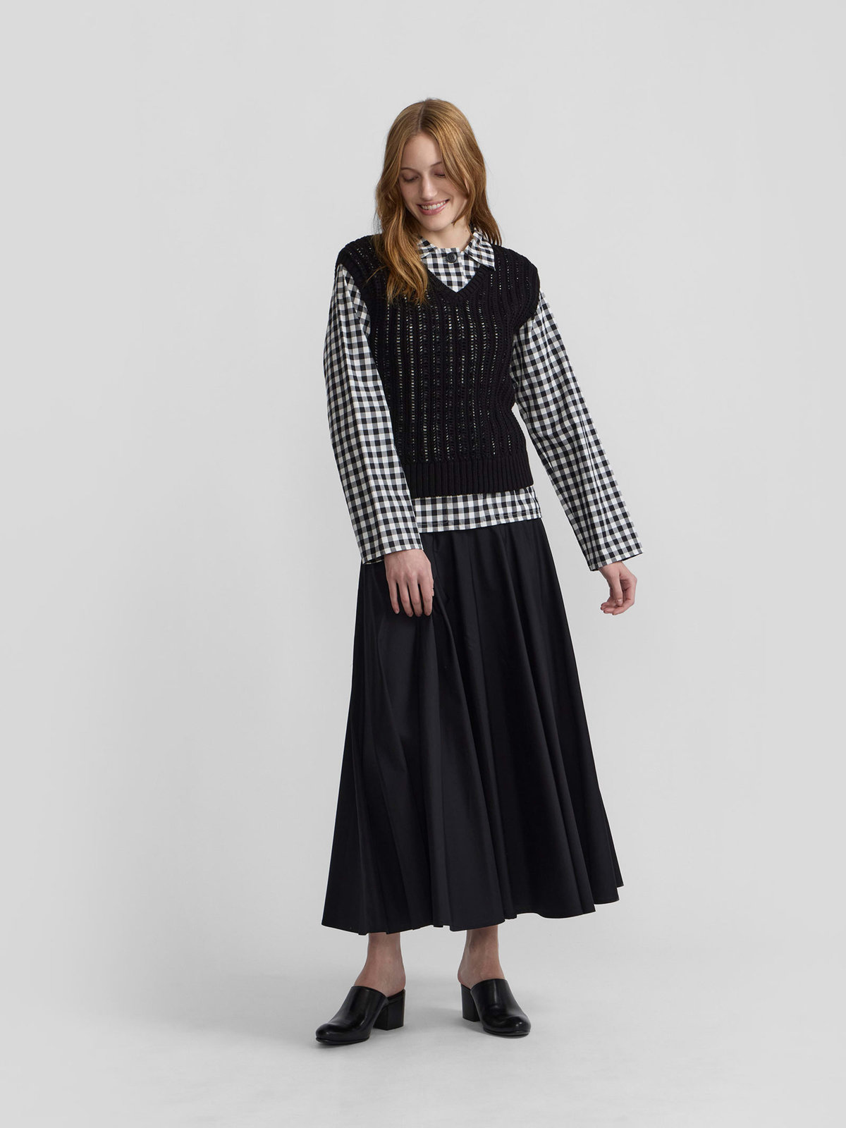 FEMME ウィメンズ コットン Vネック ノースリーブ ニット プルオーバー ”Capucine” ブラック