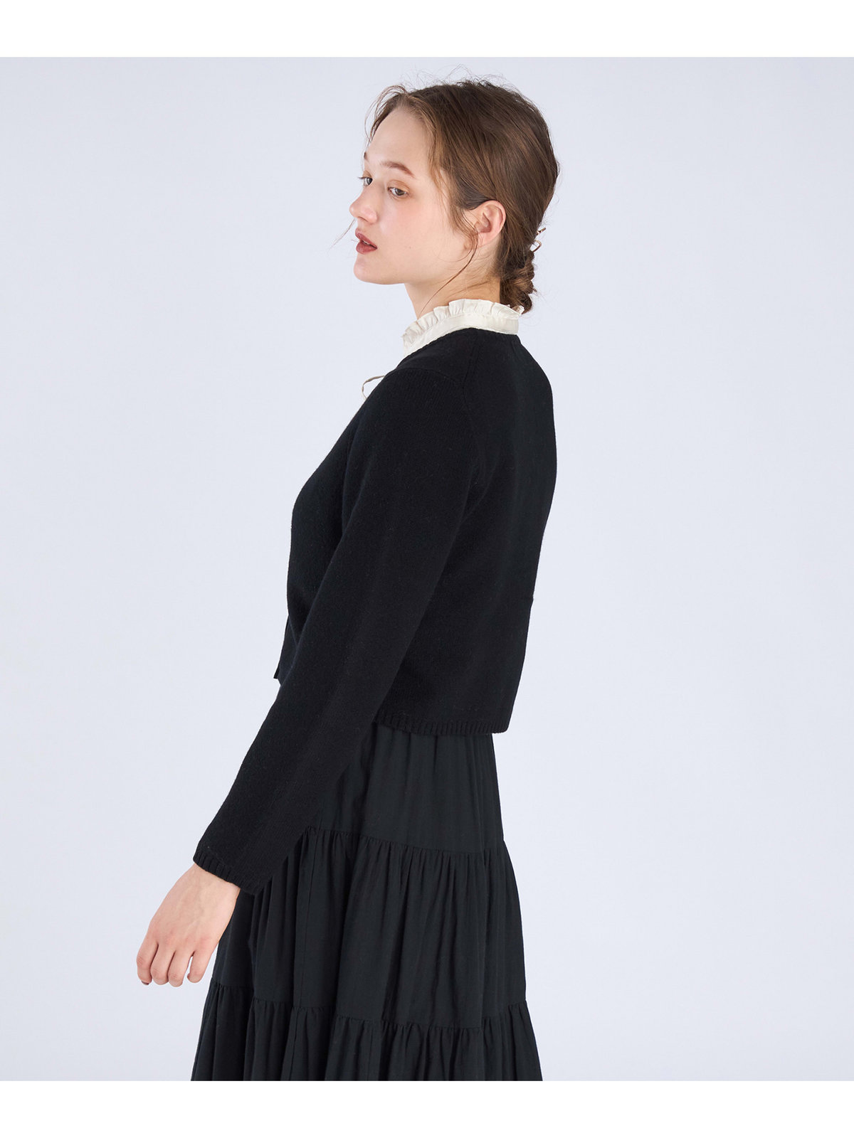 To b. by agnès b. 【Outlet】ウール フラワーボタン カーディガン ブラック