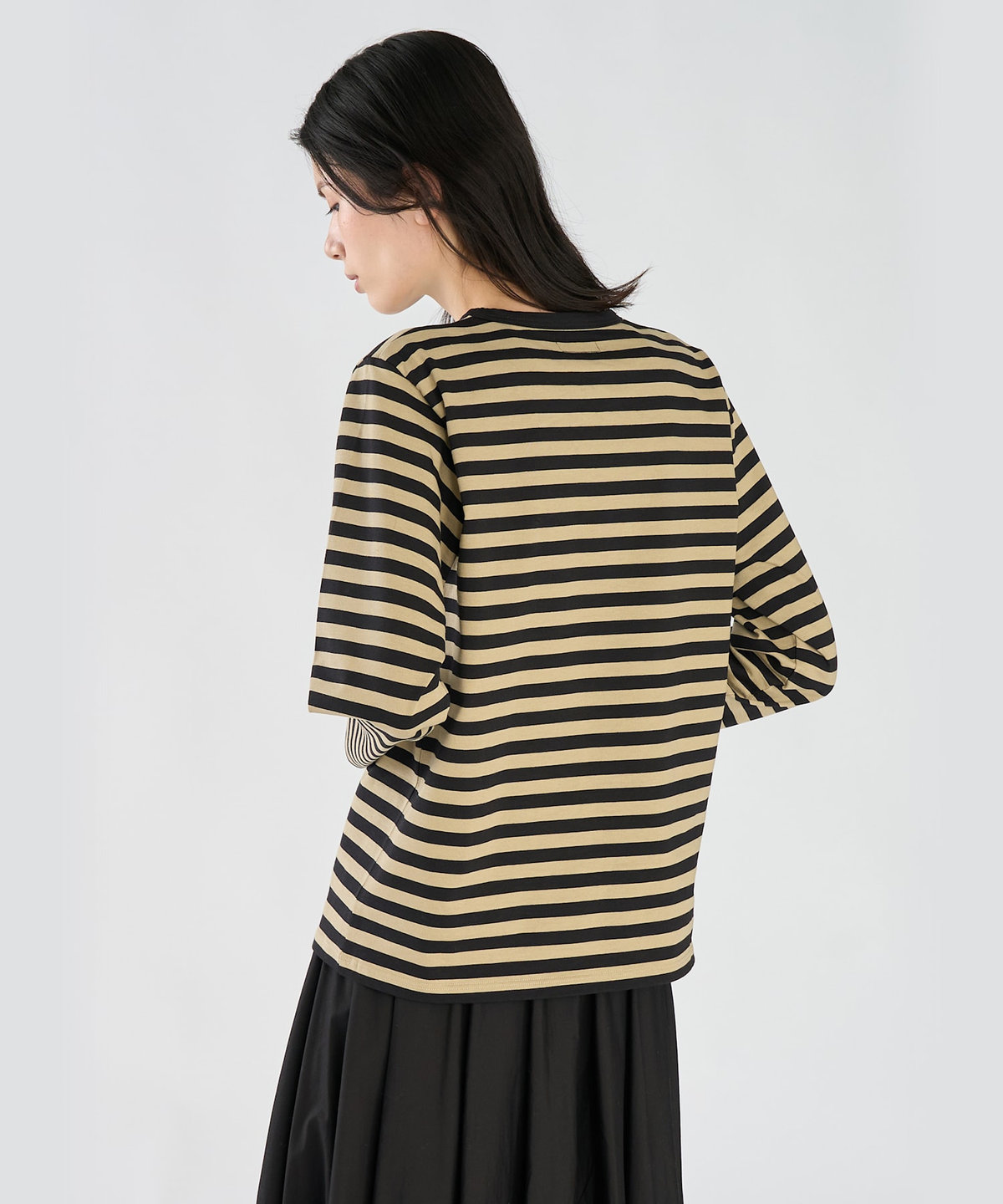 FEMME ウィメンズ 【by R 限定品】agnes b. 細ボーダーxストライプ コットン 長袖 Tシャツ "Haru" ベージュ×ブラック