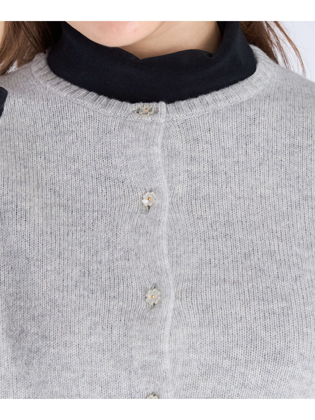 To b. by agnès b. 【Outlet】ウール フラワーボタン カーディガン ライトグレー