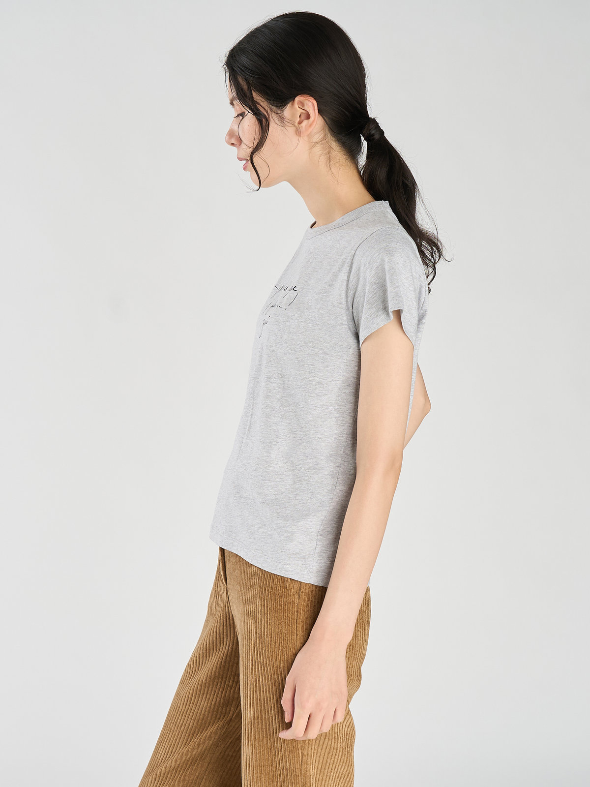 FEMME ウィメンズ メッセージ プリント オーガニックコットン 半袖 Tシャツ "...je sais ce que j' fais...! Zut" グレー