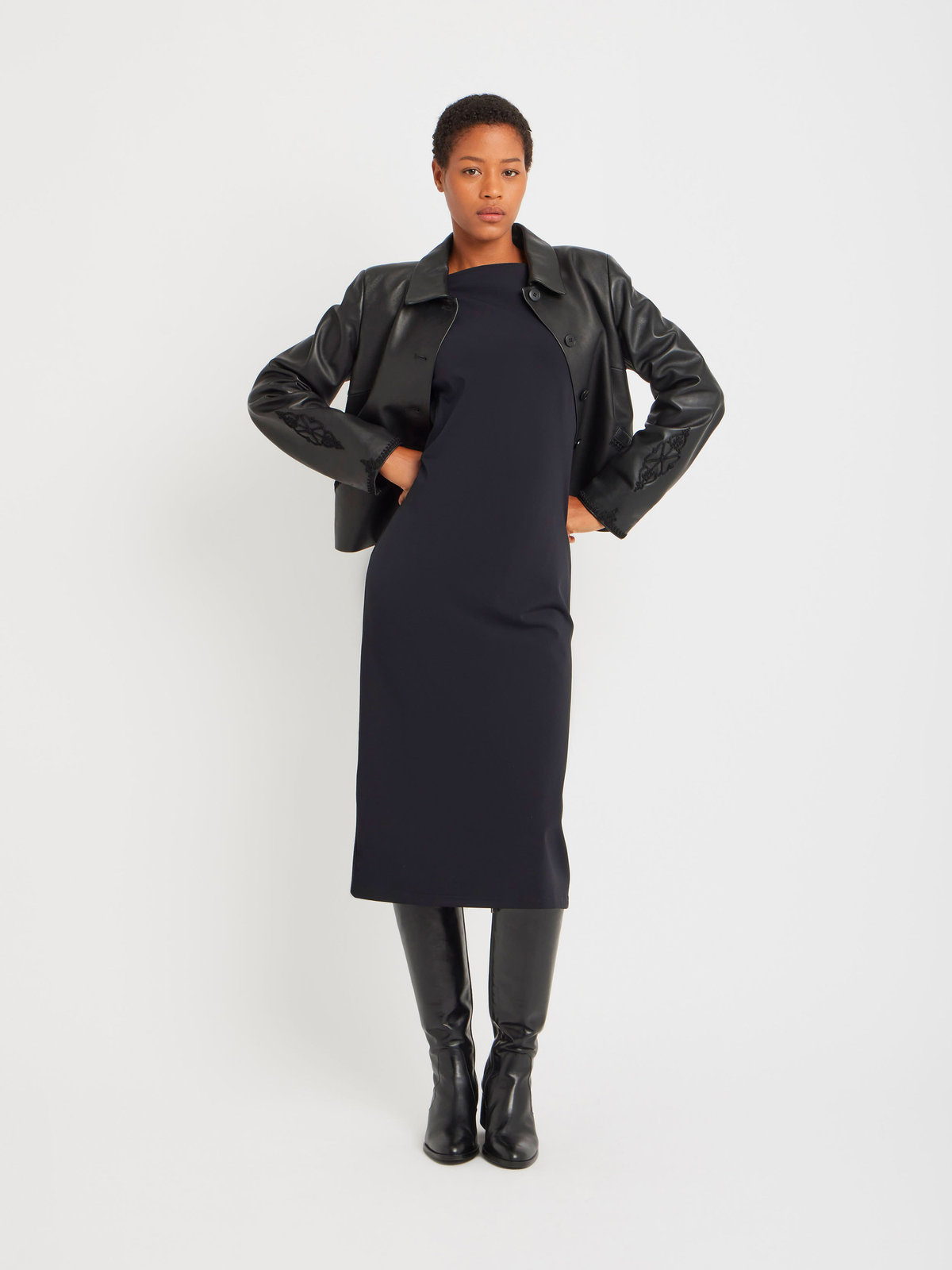 FEMME ウィメンズ ジャージー ボートネック ノースリーブ ワンピース ”Louve” ブラック