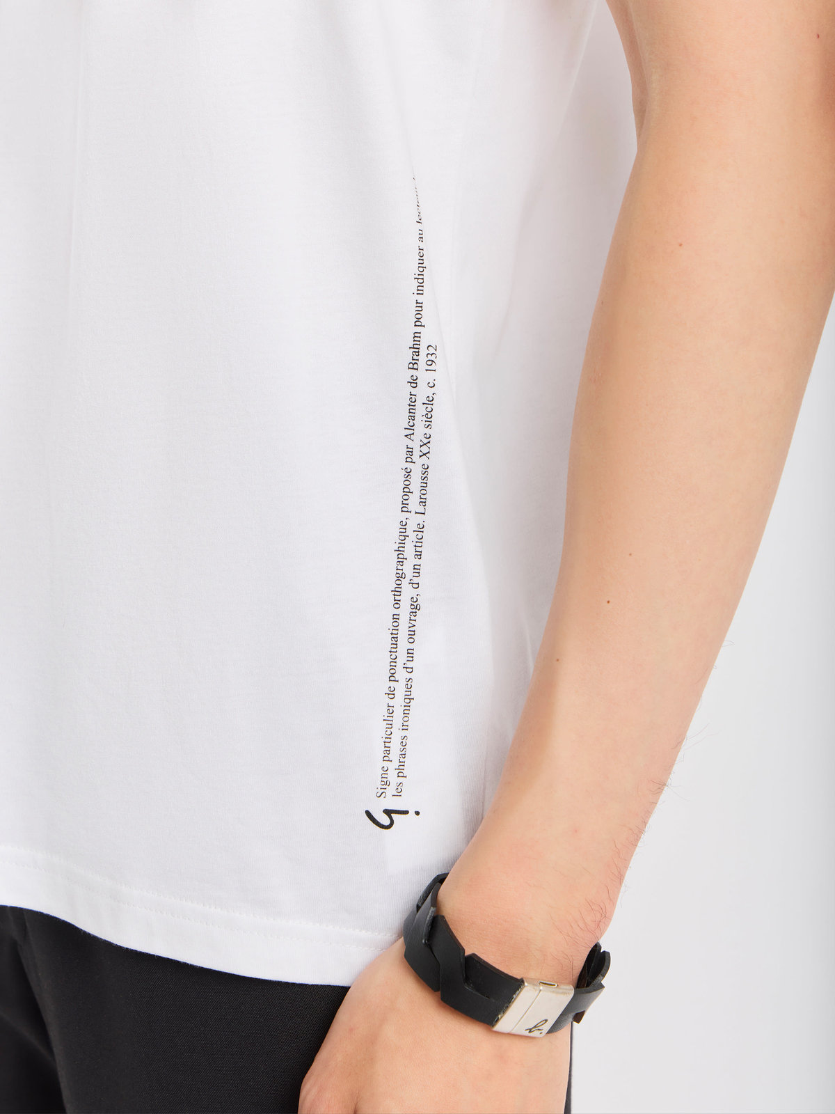 HOMME メンズ メンズ アイコニック プリント コットン 半袖 Tシャツ "Point d'Ironie" ホワイト