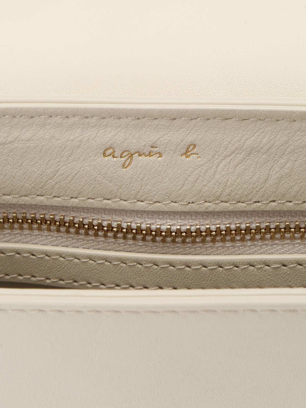 VOYAGE ウィメンズ バッグ＆ウォレット レザー ミディアム ショルダーバッグ”Ingrid” ZAS04-01 オフホワイト