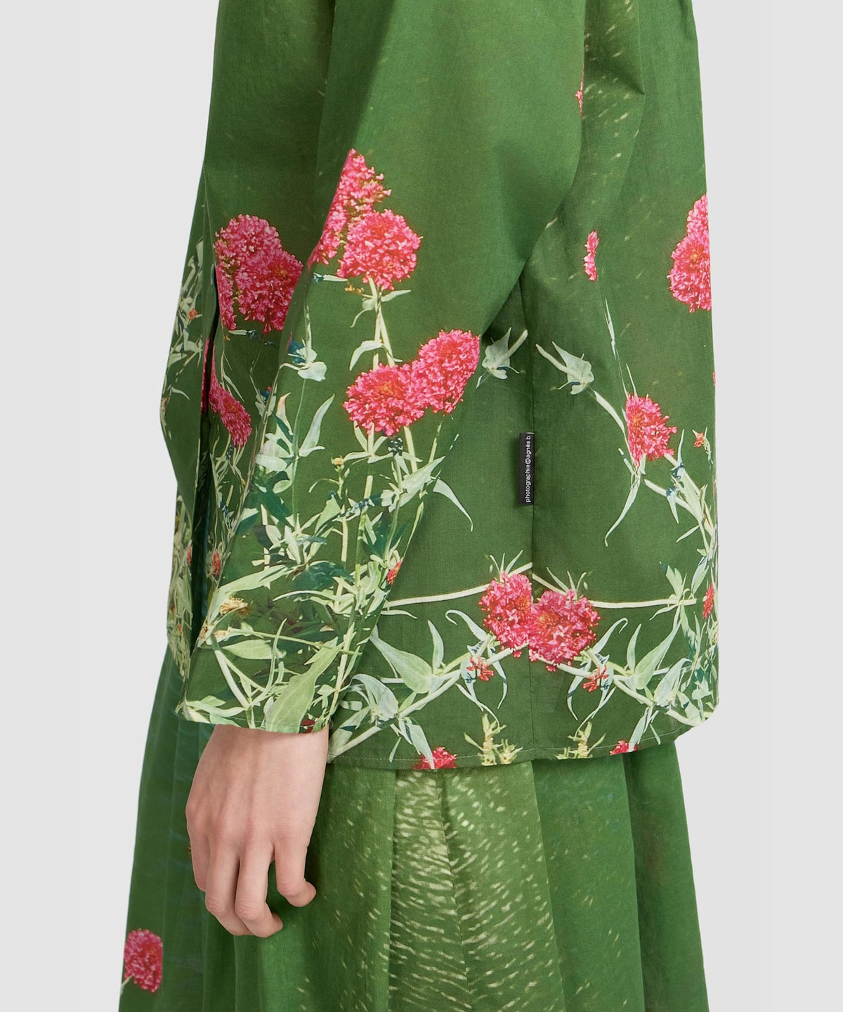 FEMME ウィメンズ フォトプリント コットン 長袖 ブラウス "Valerianes flowers" マルチ