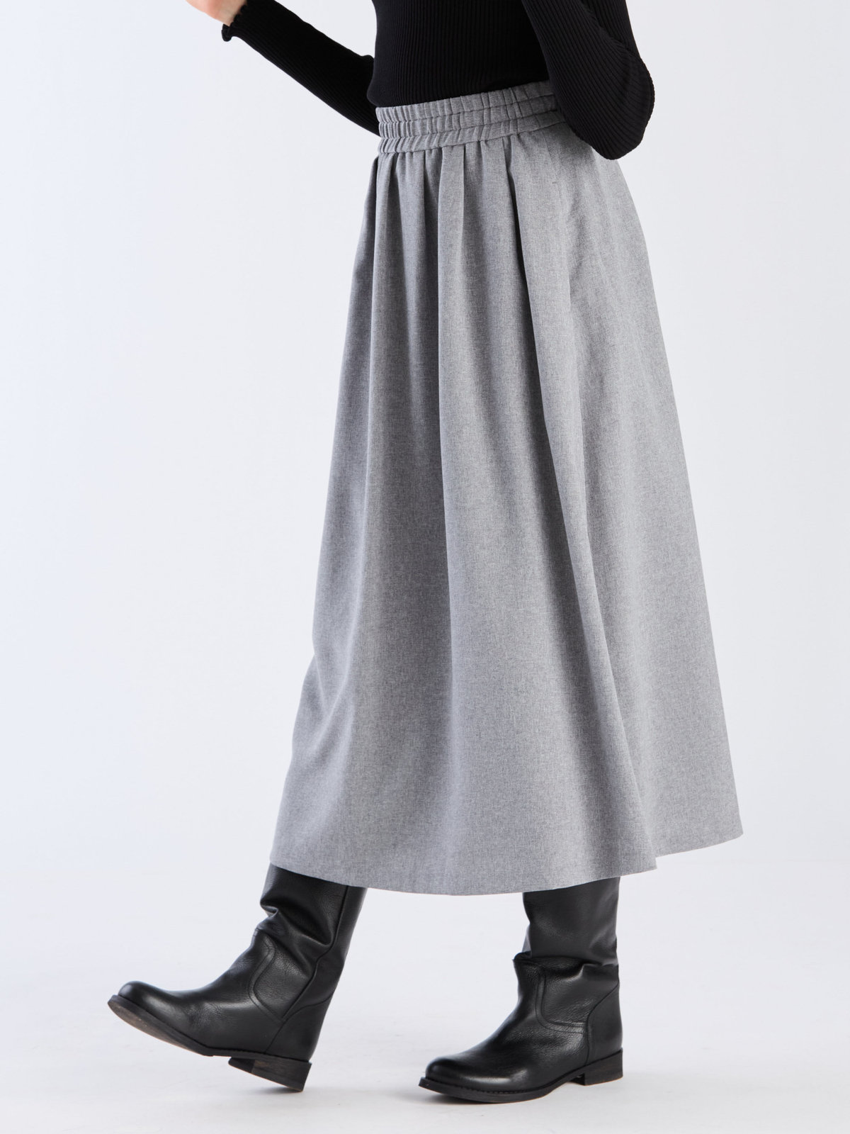 To b. by agnès b. 【Outlet】セミフレアスカート グレー