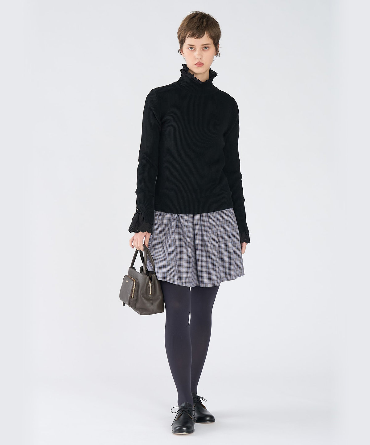 To b. by agnès b. ハートボタン タートルネック ニット プルオーバー ブラック
