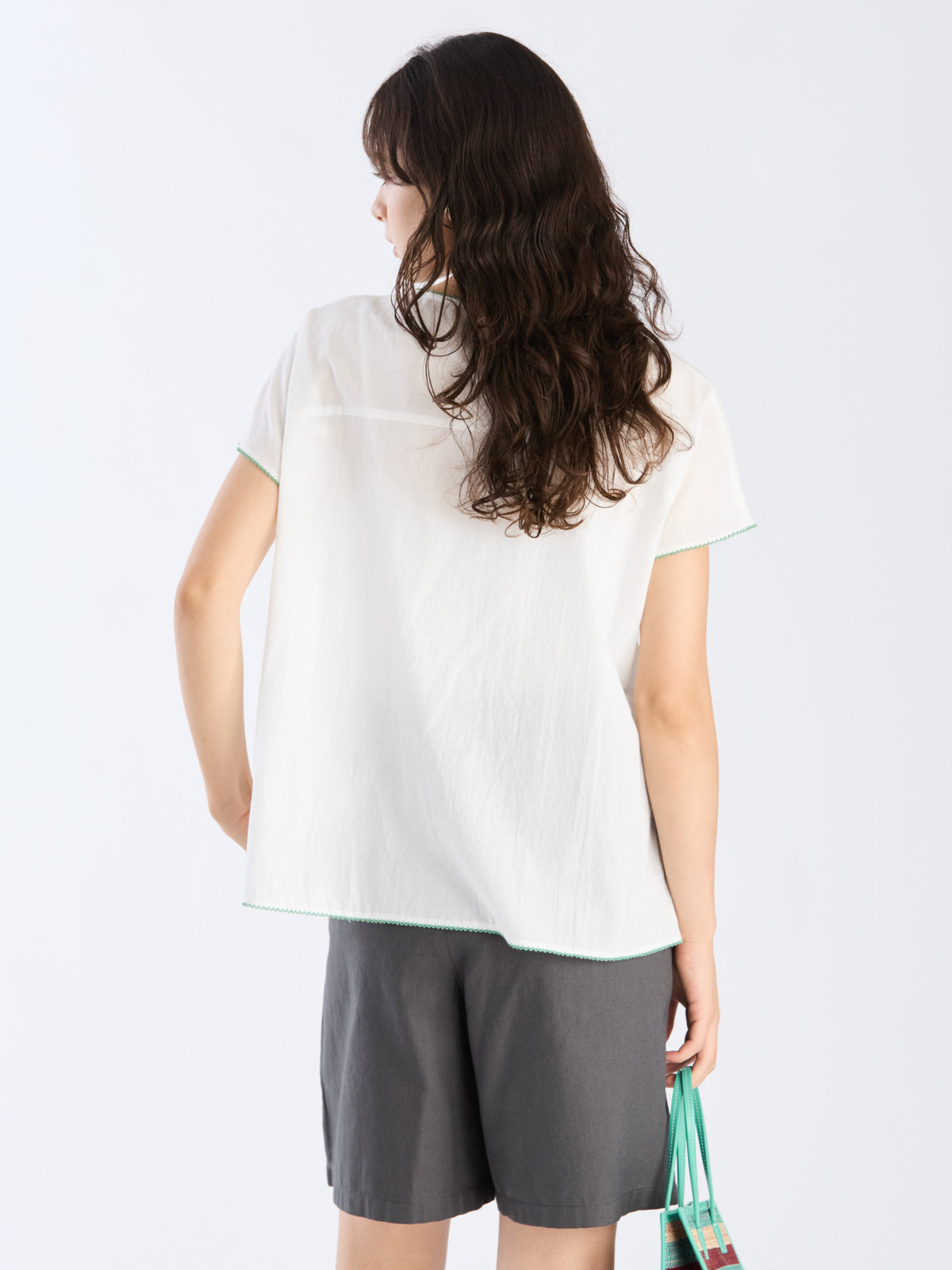 To b. by agnès b. 【Outlet】コットンローン 半袖 ブラウス ホワイト