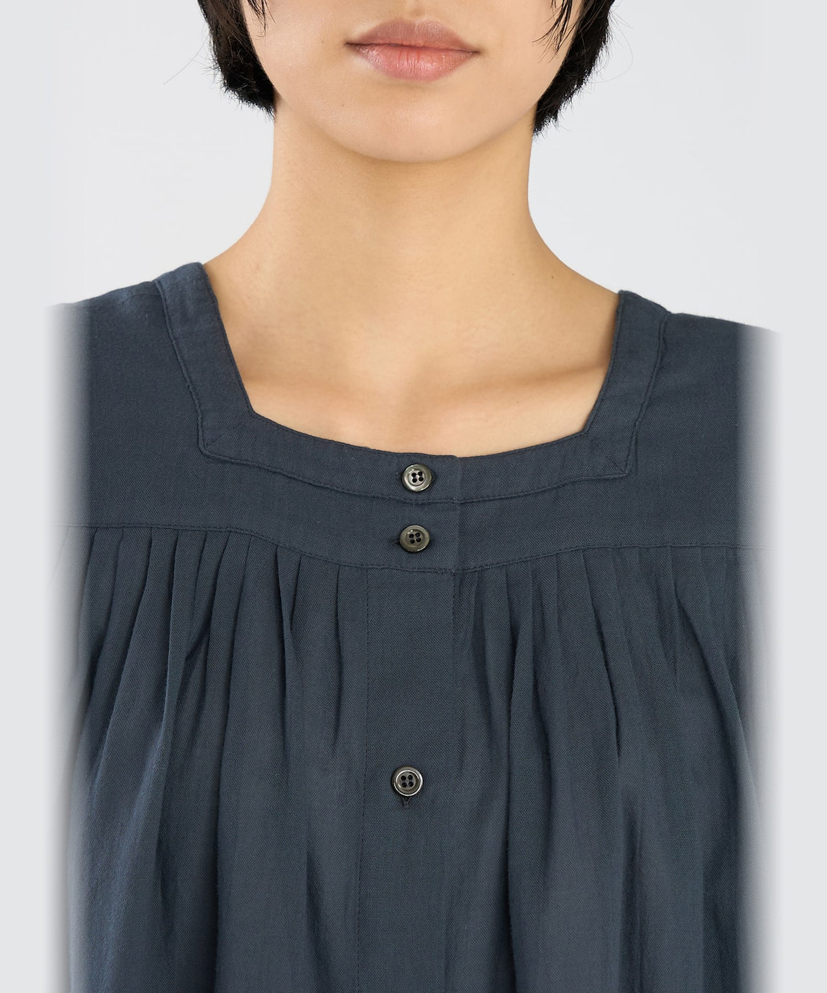 FEMME ウィメンズ ガーゼ調コットン スクエアネック 長袖 ブラウス "Angus" グレー