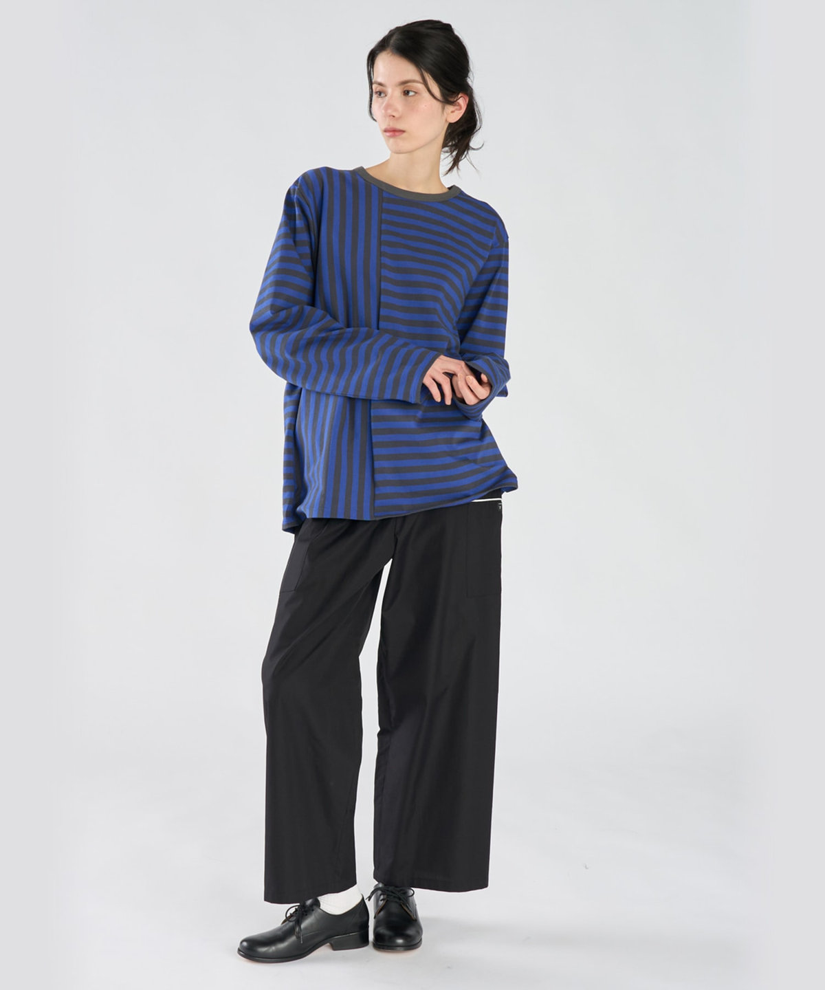 FEMME ウィメンズ 【by R 限定品】agnes b. 細ボーダーxストライプ コットン 長袖 Tシャツ "Haru" ネイビー×ブルー